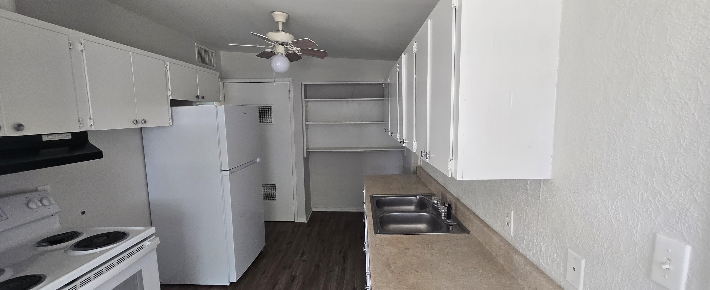 2401 Field Street Property Photo 4