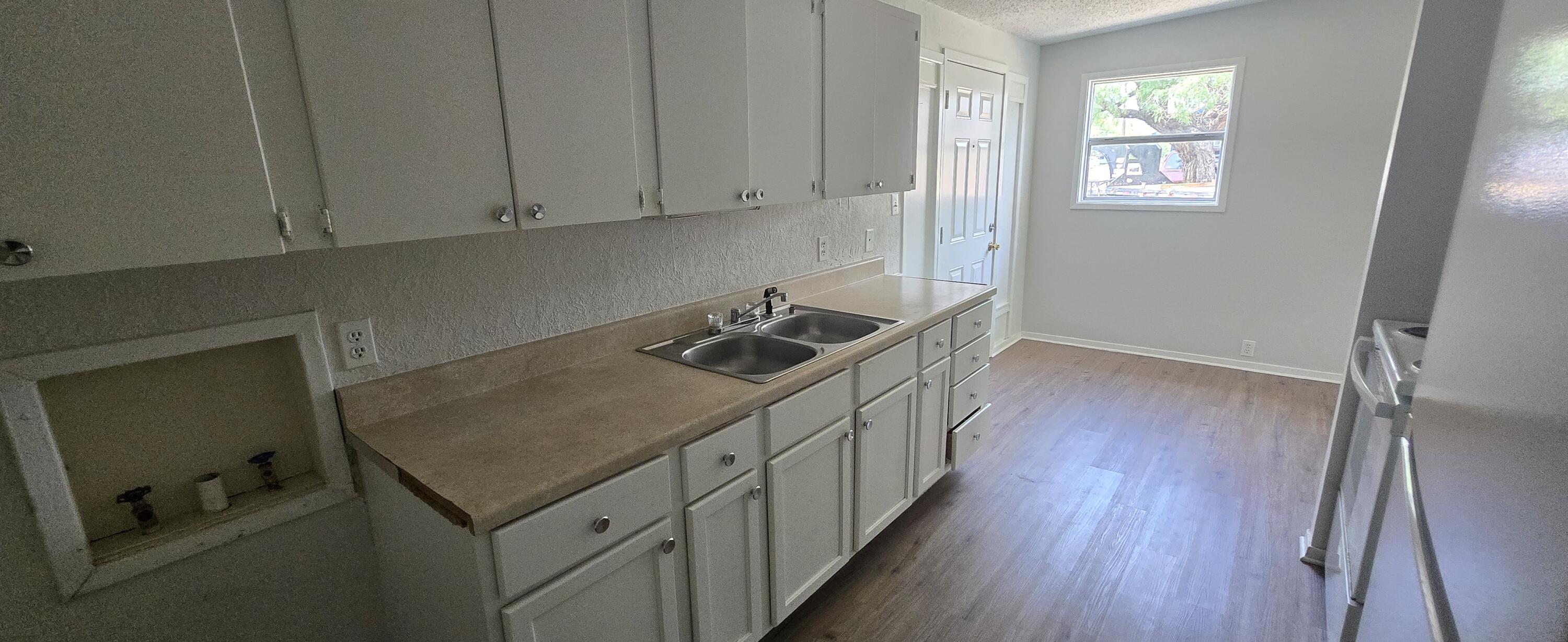 2401 Field Street Property Photo 7
