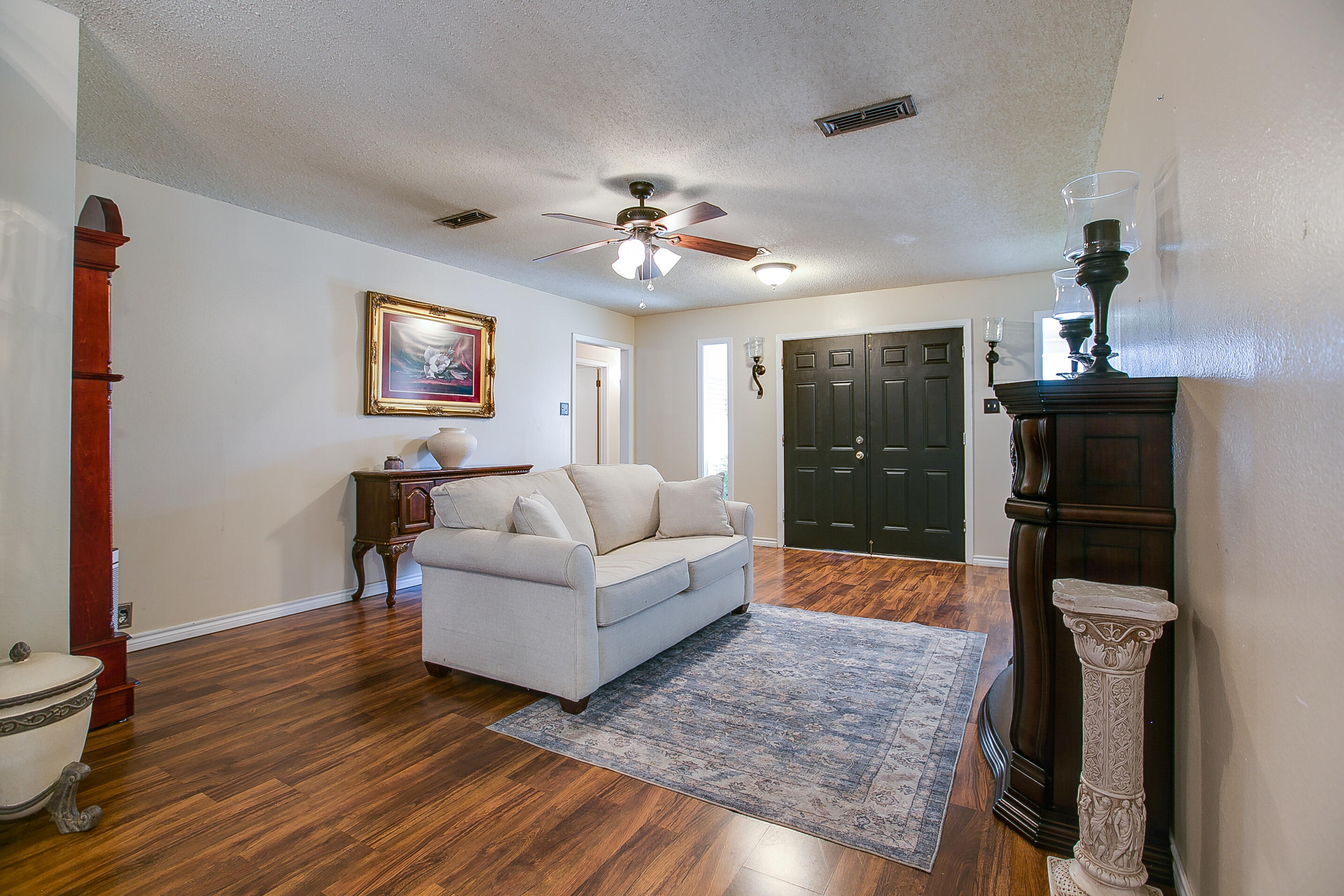 3214 Tanglewood Drive Property Photo 3