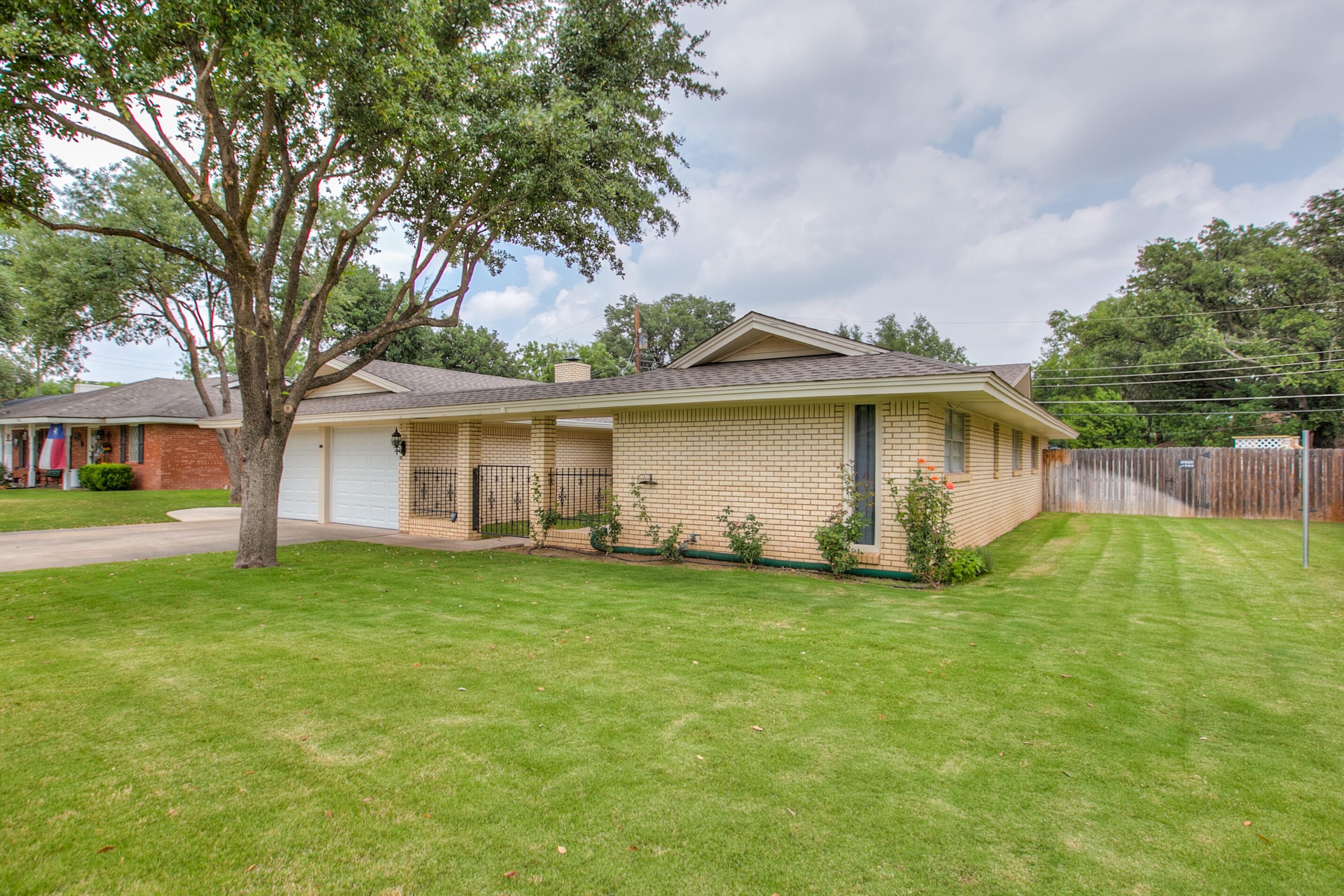 3214 Tanglewood Drive Property Photo 6