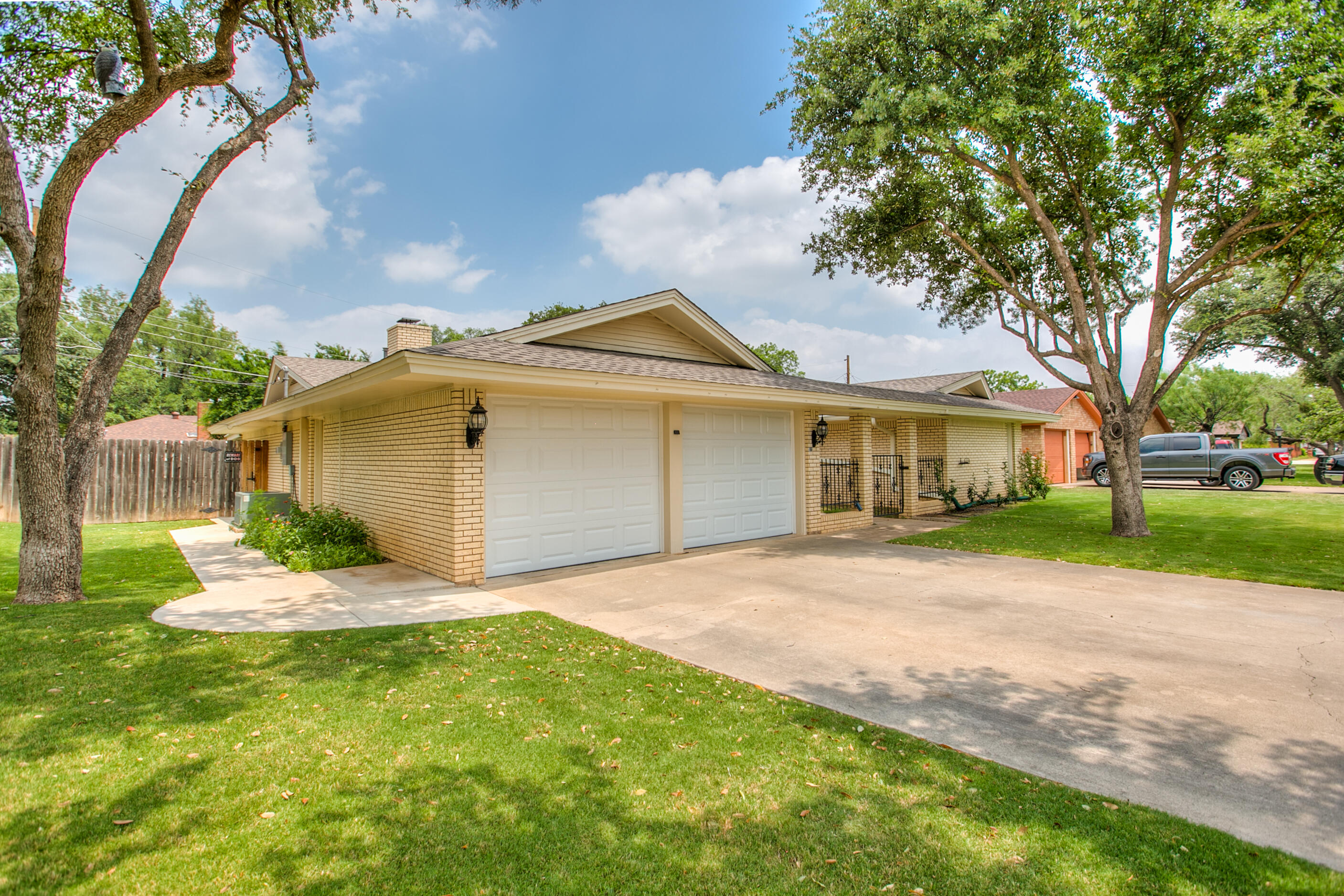 3214 Tanglewood Drive Property Photo 8