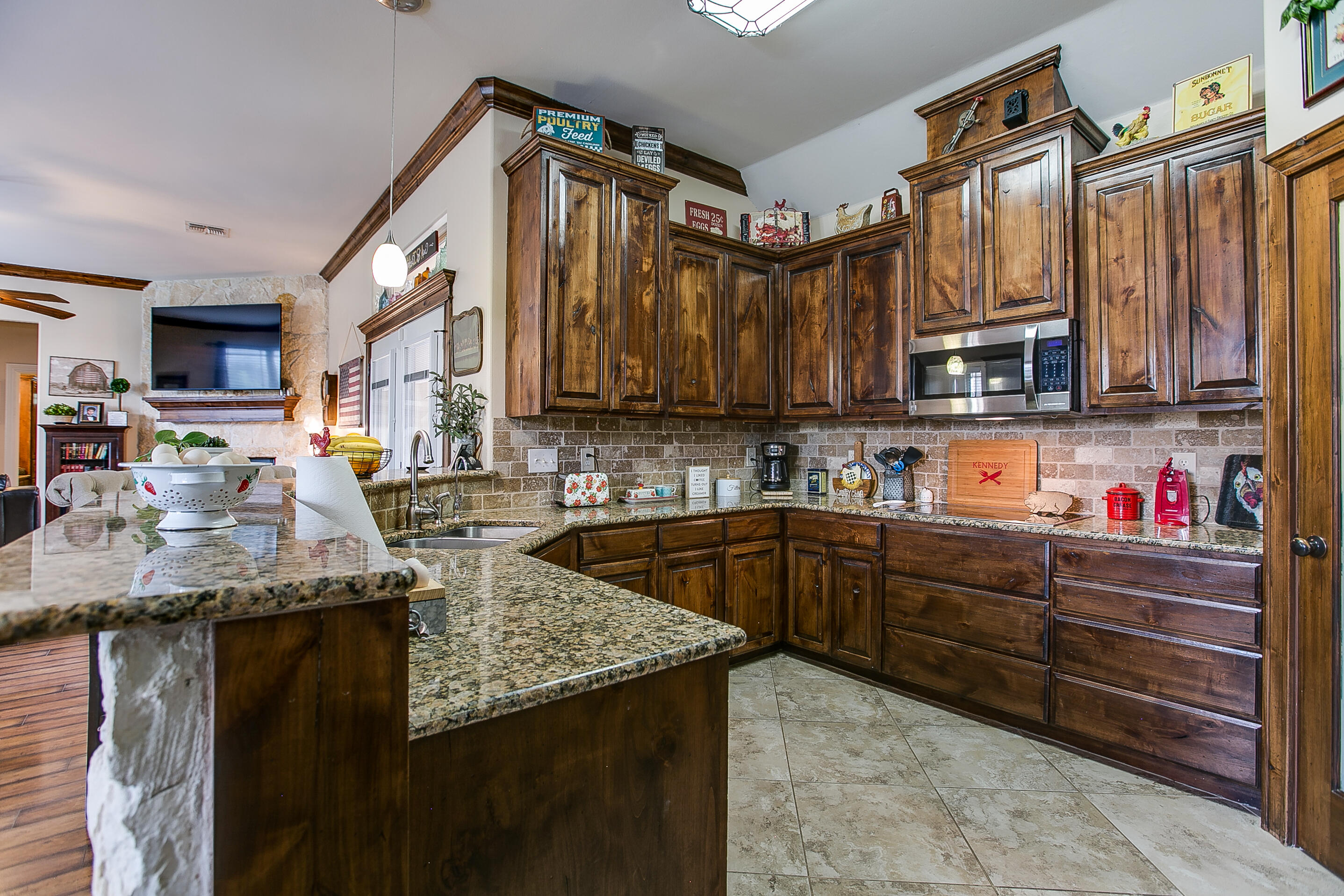 7758 Elk Run Property Photo 10