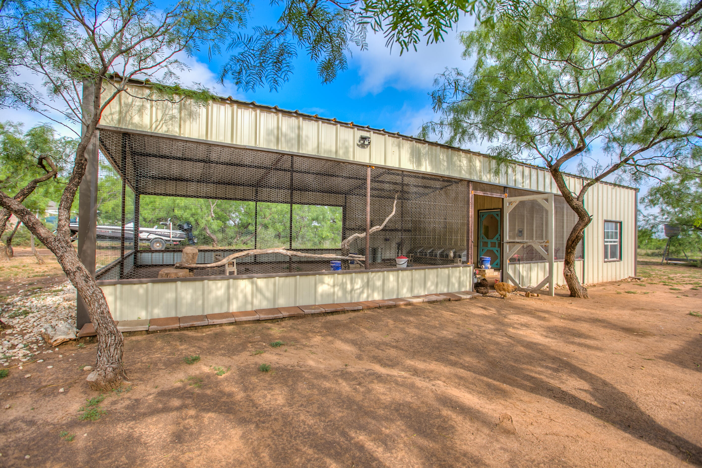 7758 Elk Run Property Photo 32