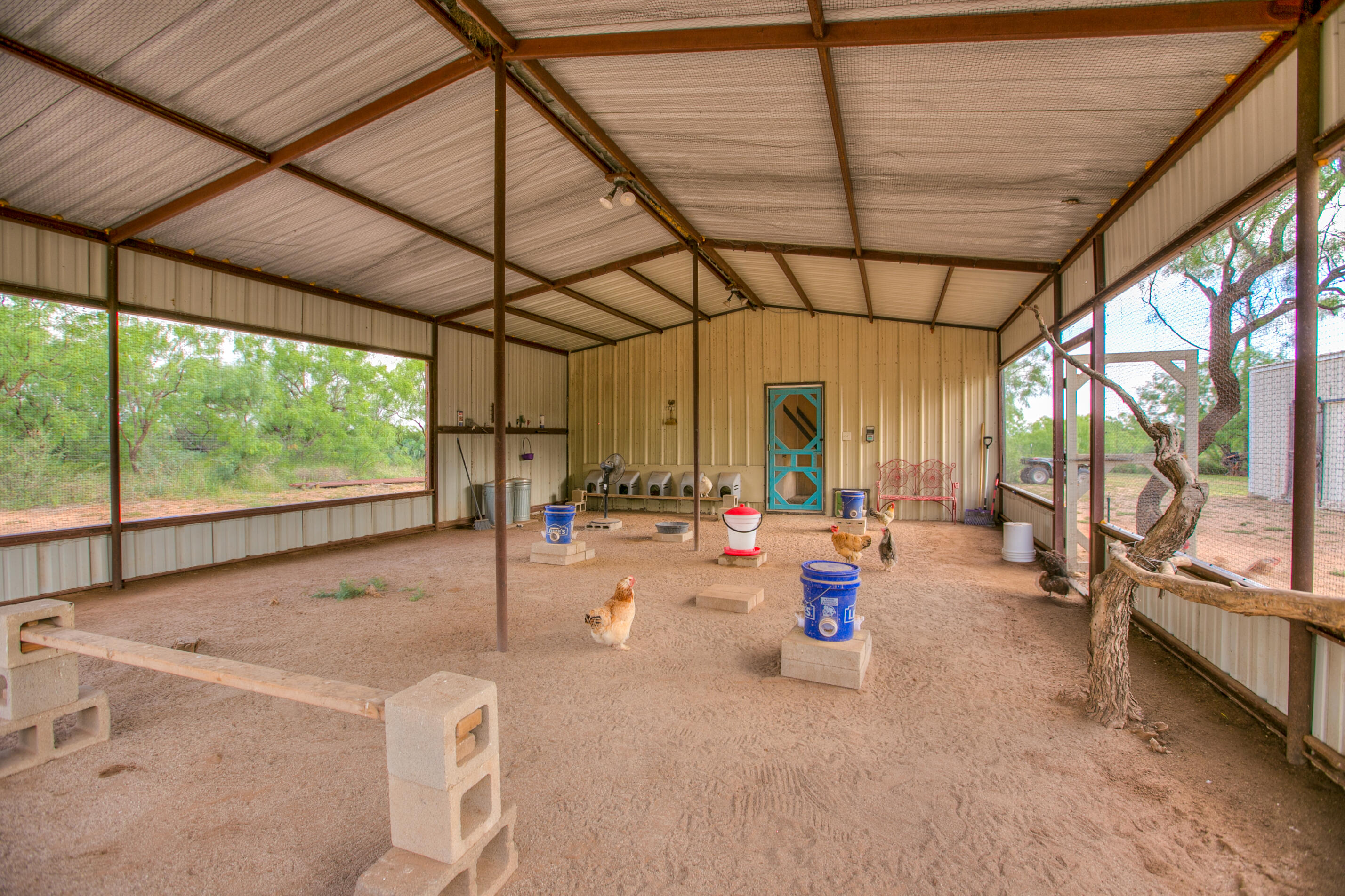 7758 Elk Run Property Photo 33