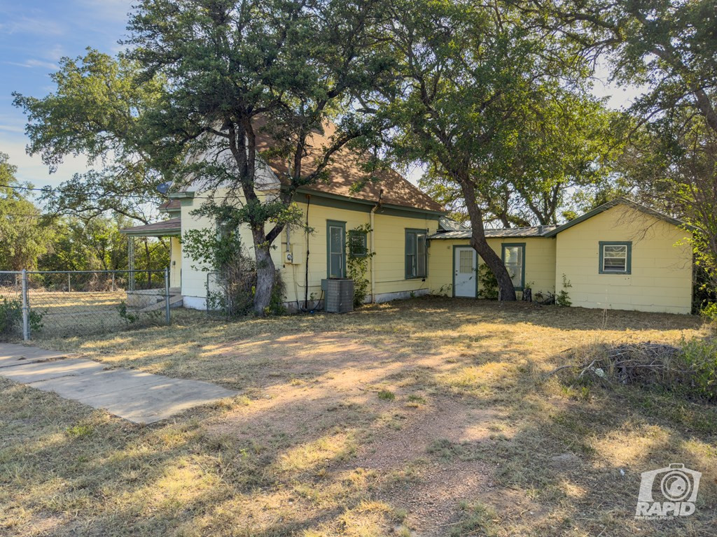 901 S Walnut Street Property Photo 3