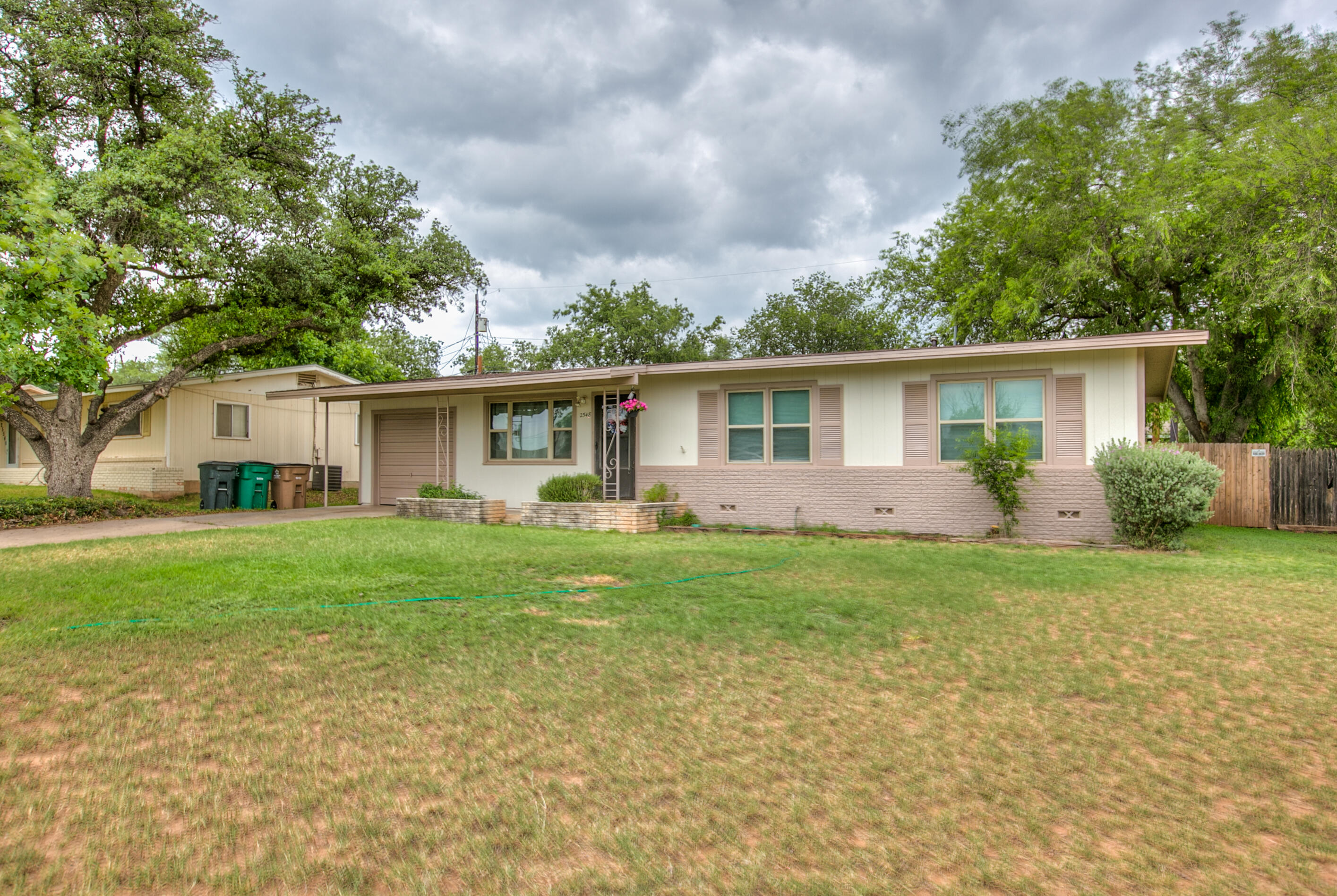 2548 A&m Avenue Property Photo 3