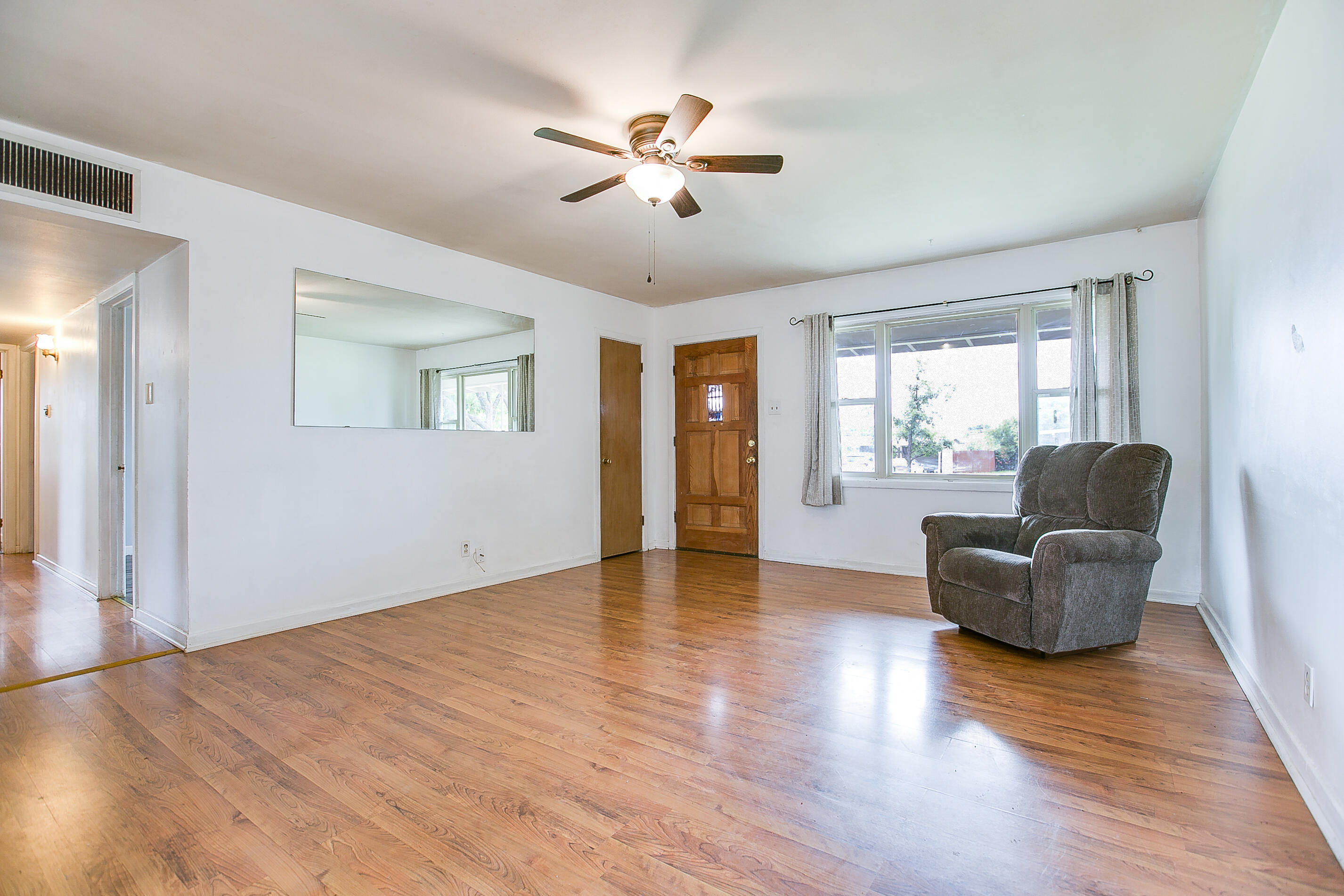 2548 A&m Avenue Property Photo 7
