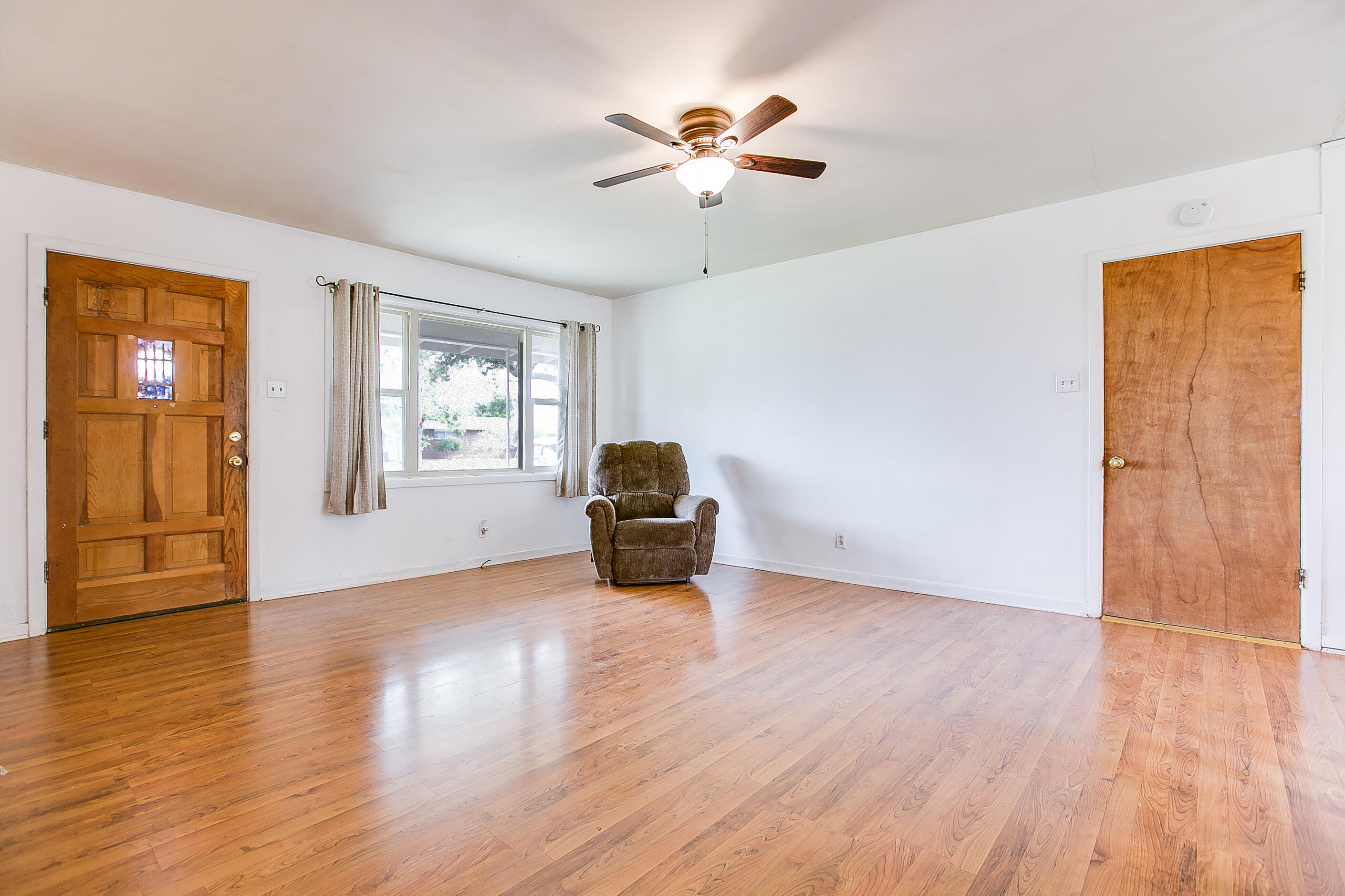 2548 A&m Avenue Property Photo 8