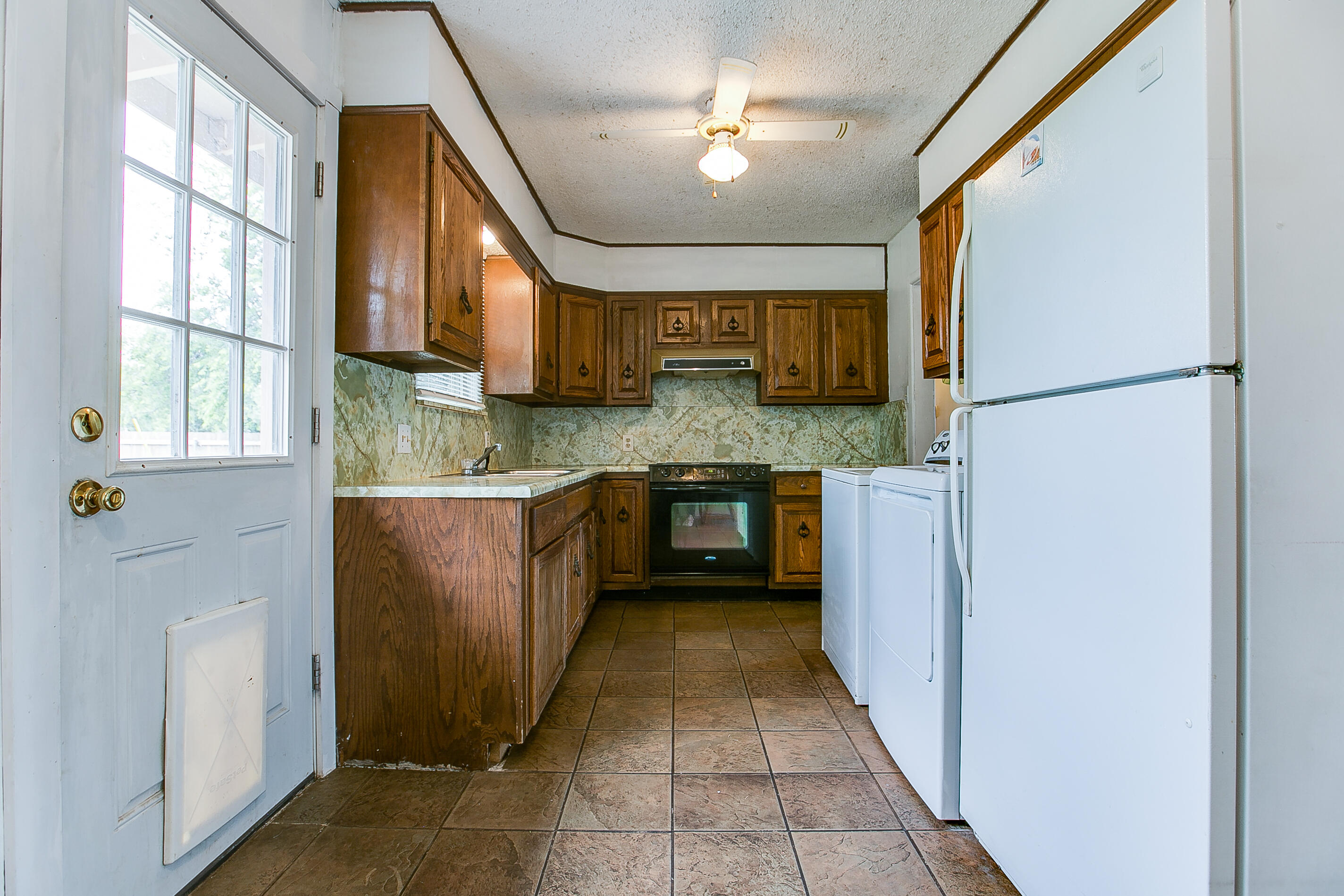 2548 A&m Avenue Property Photo 11