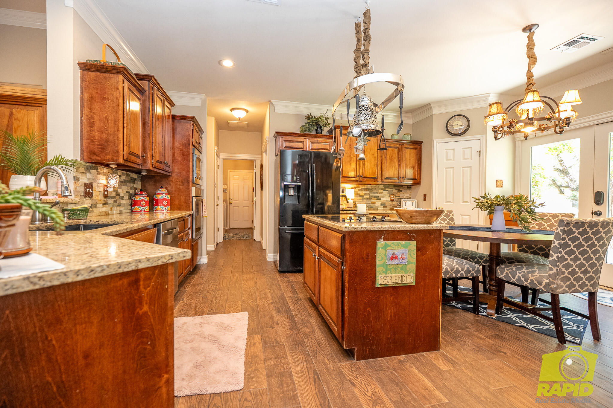 6250 Green Oaks Drive Property Photo 12