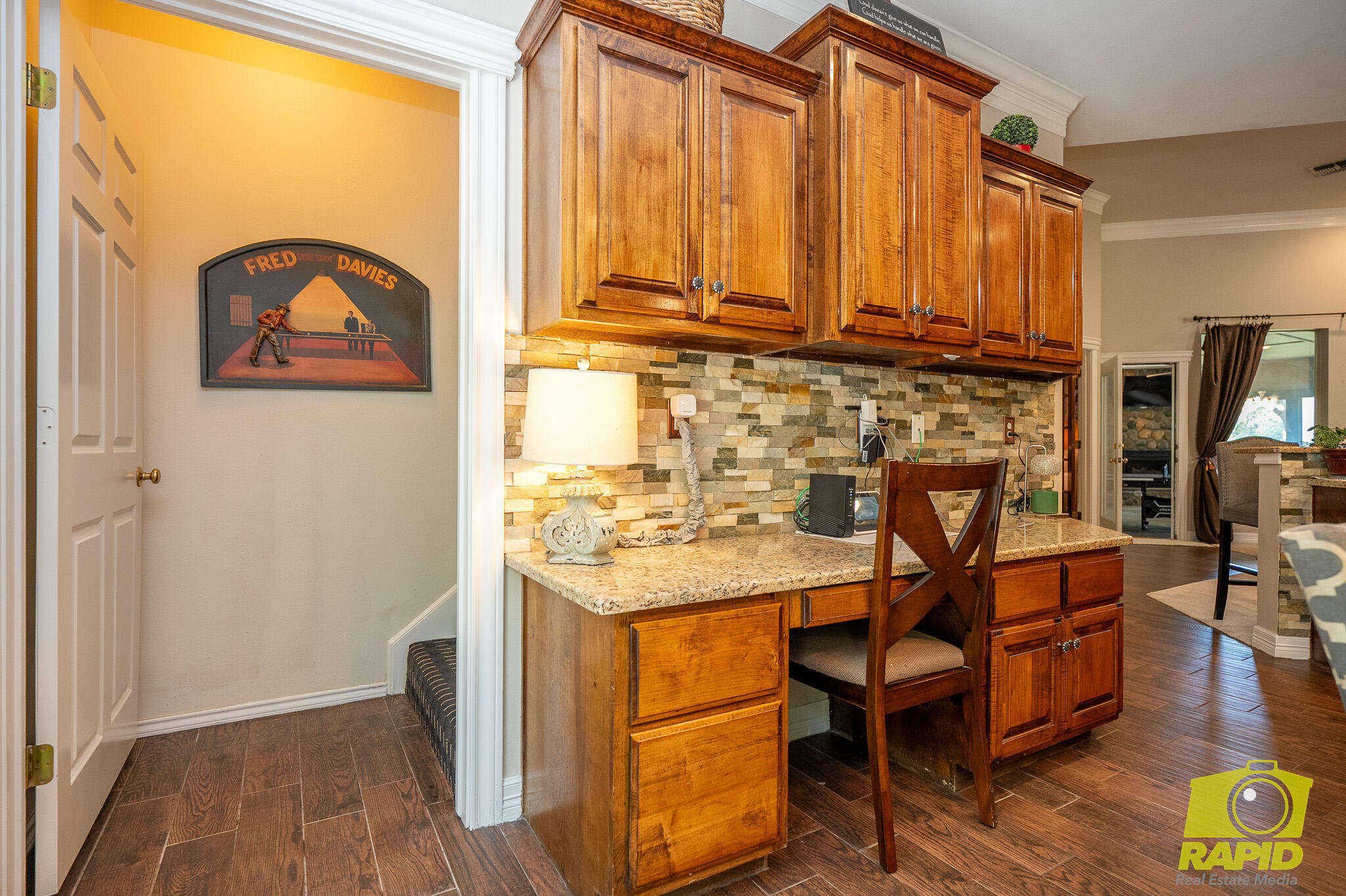 6250 Green Oaks Drive Property Photo 14