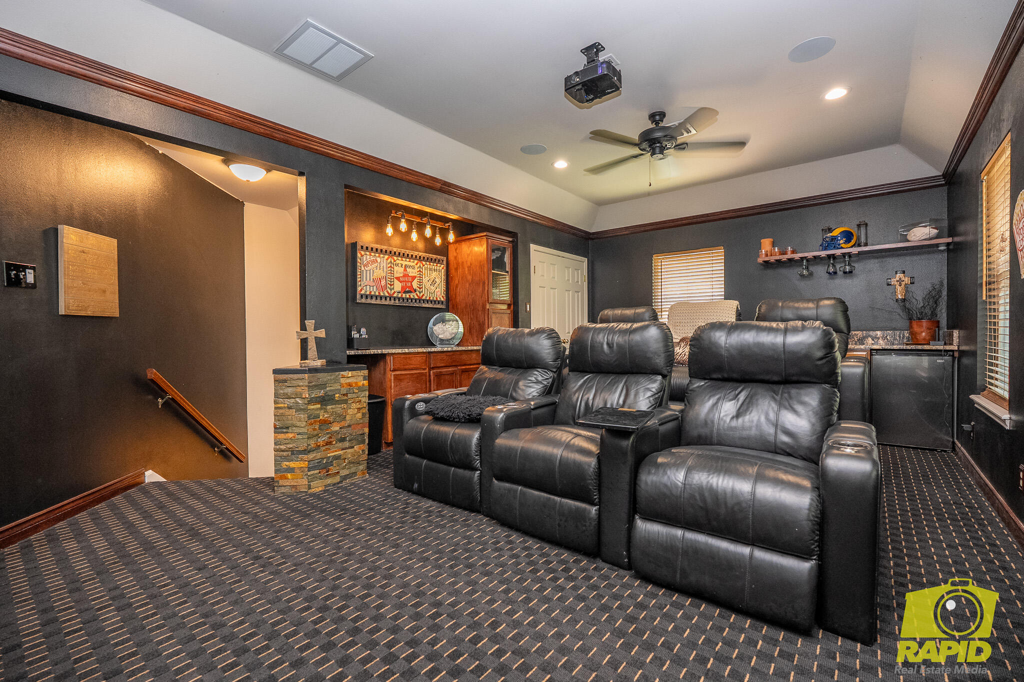 6250 Green Oaks Drive Property Photo 39