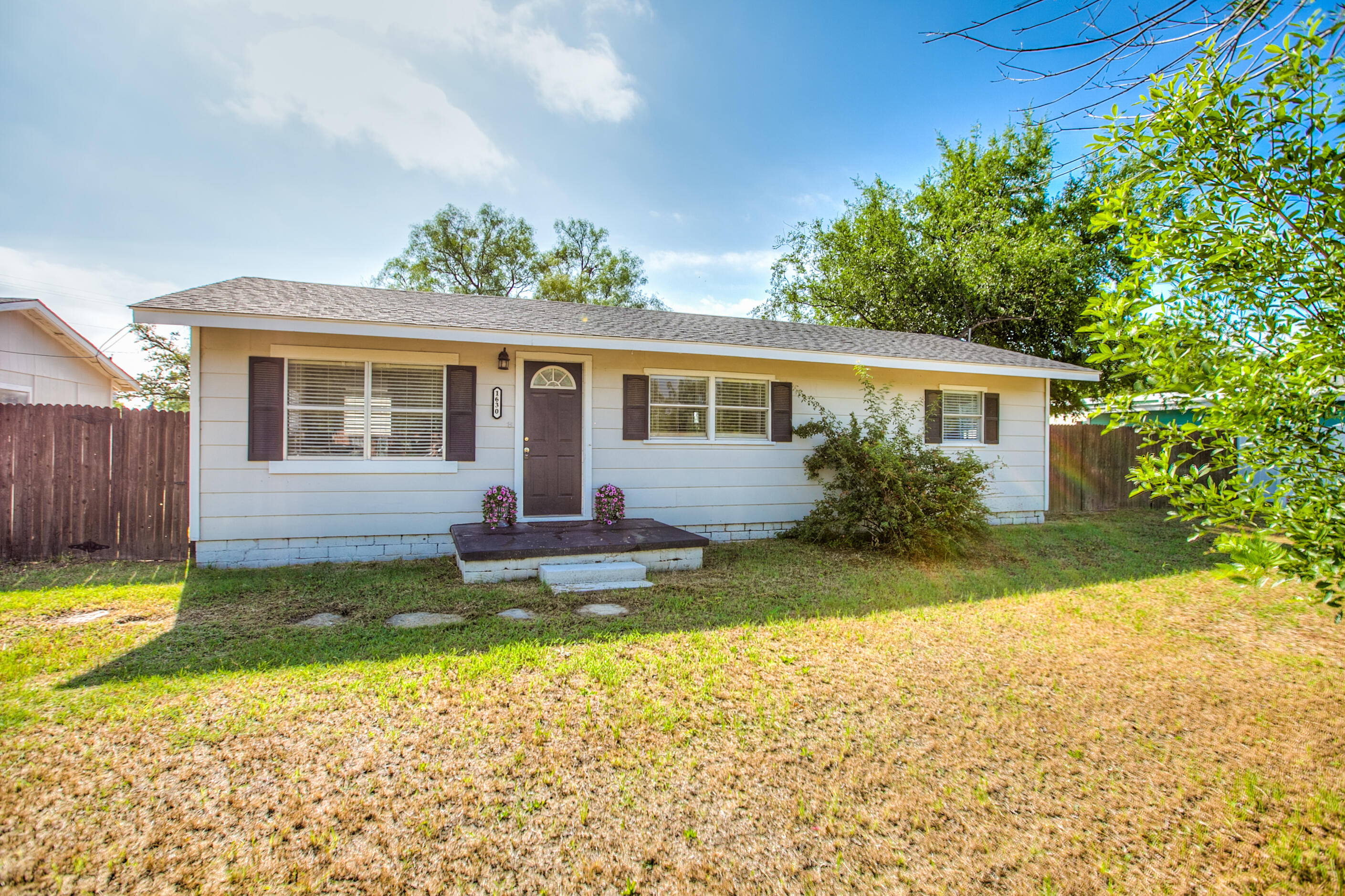 1630 Canal Road Property Photo 4