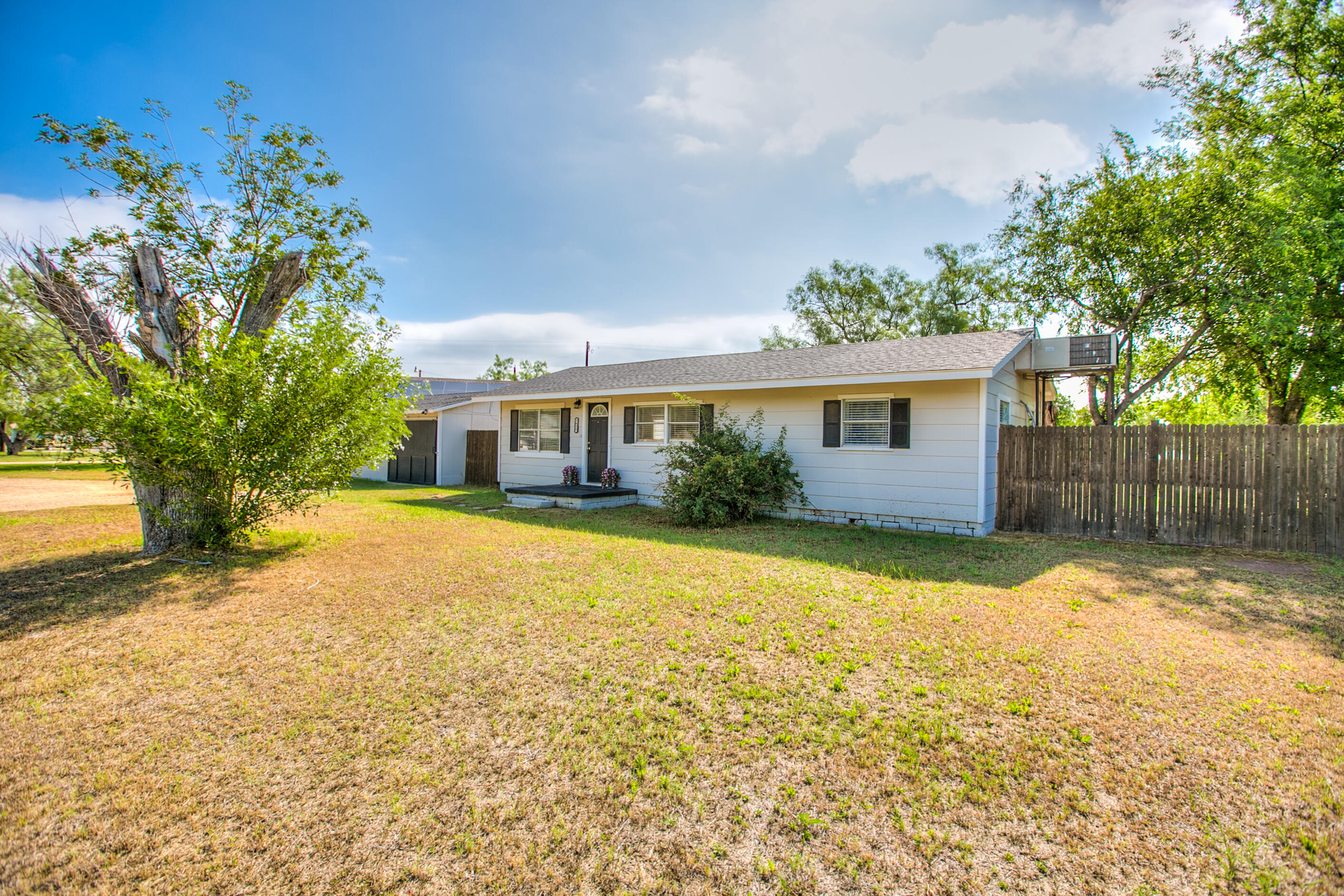 1630 Canal Road Property Photo 6