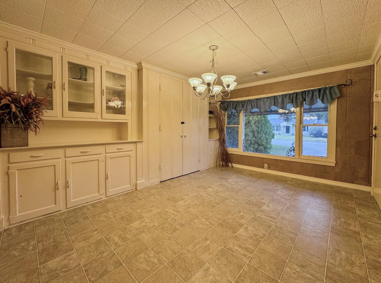 2307 W Twohig Avenue Property Photo 10