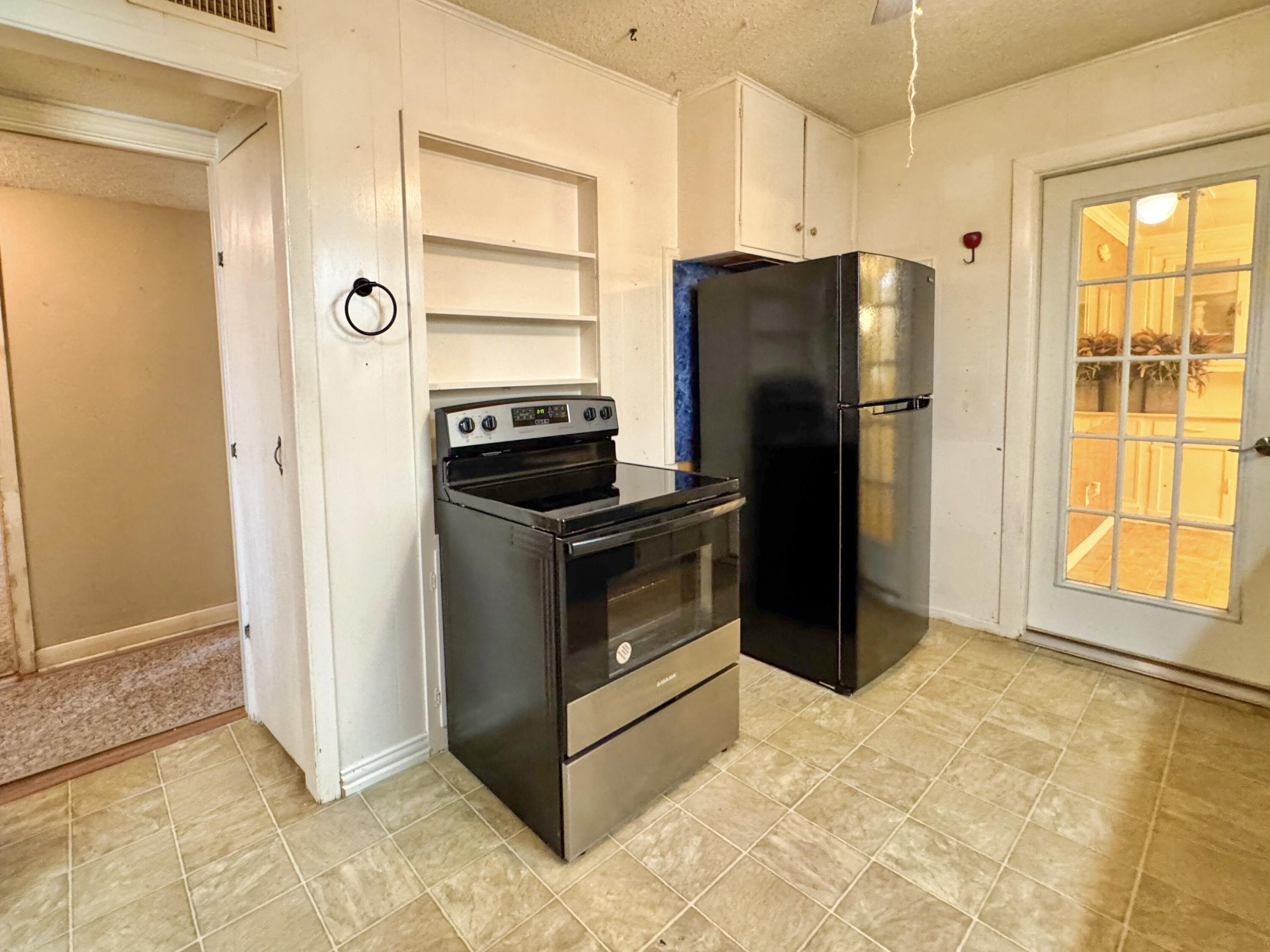 2307 W Twohig Avenue Property Photo 14
