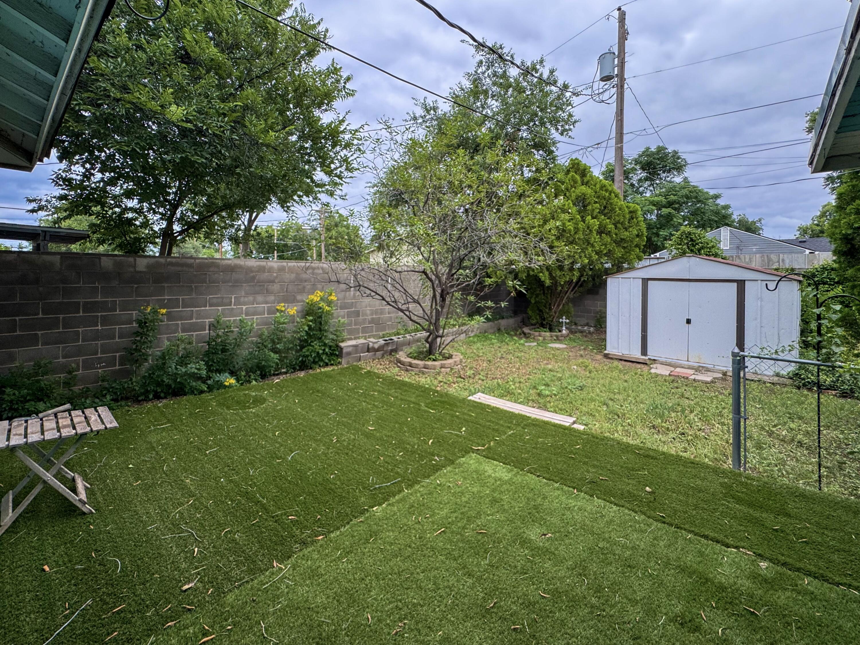 2307 W Twohig Avenue Property Photo 23
