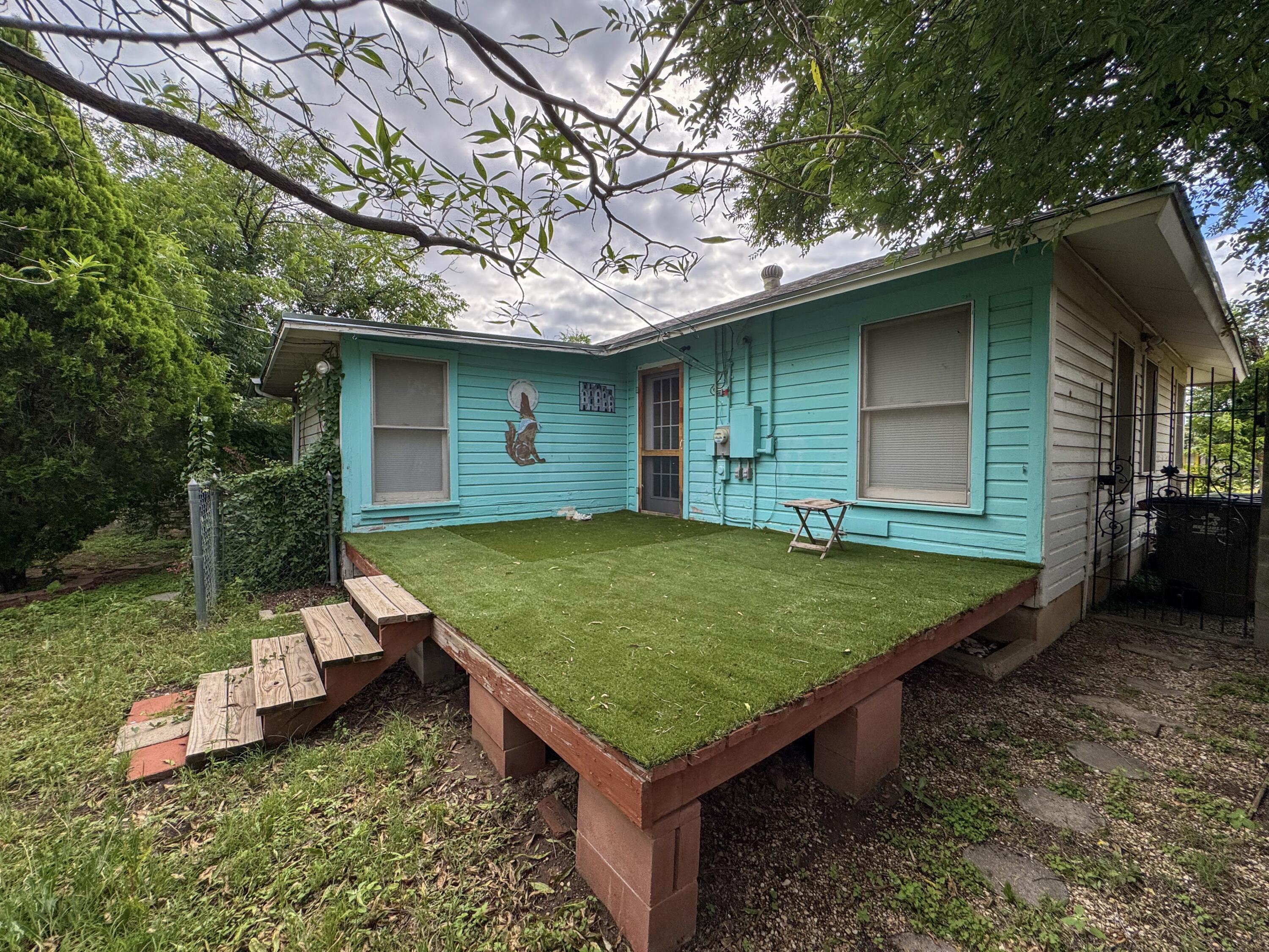2307 W Twohig Avenue Property Photo 31
