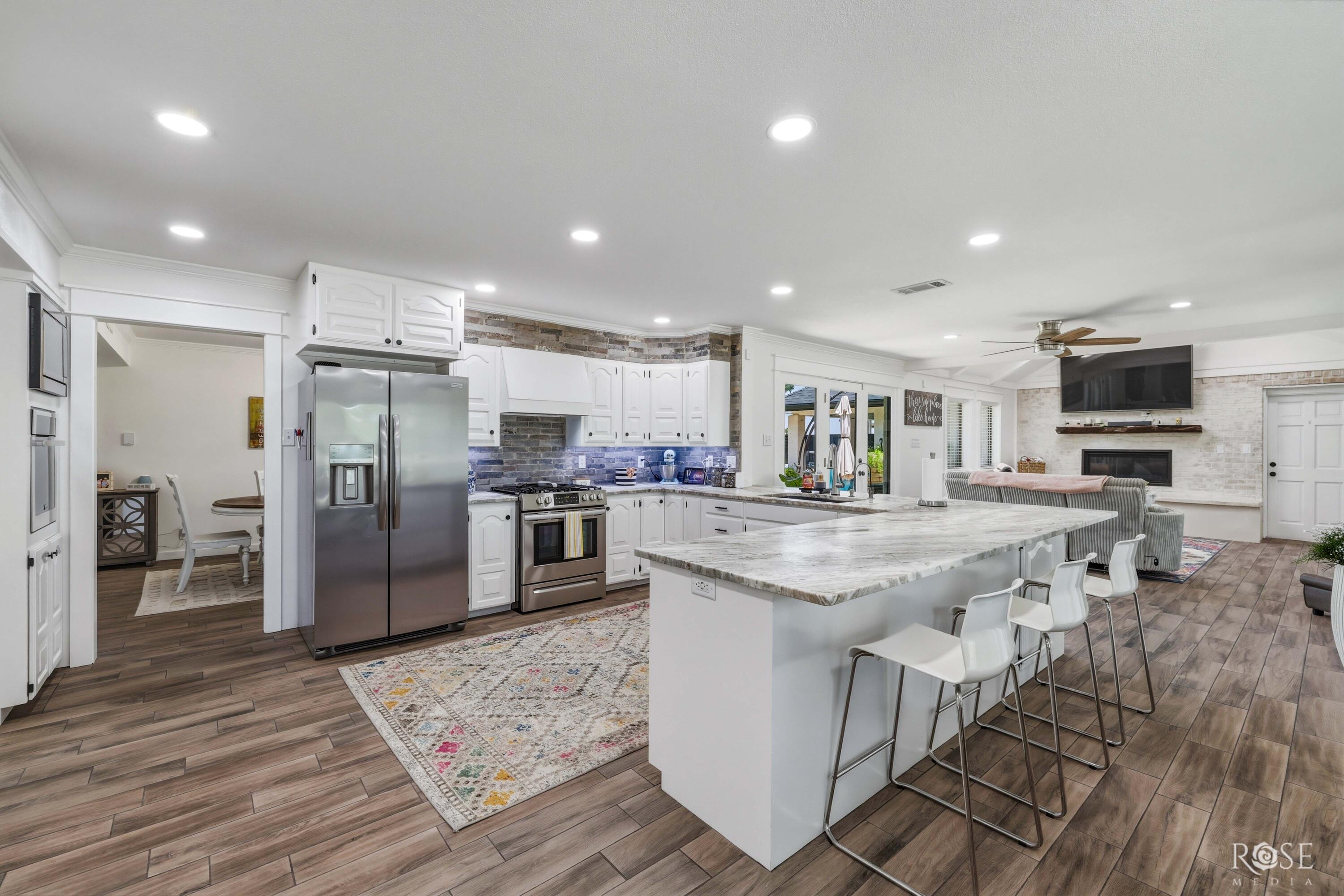 6402 Chalimar Road Property Photo 18