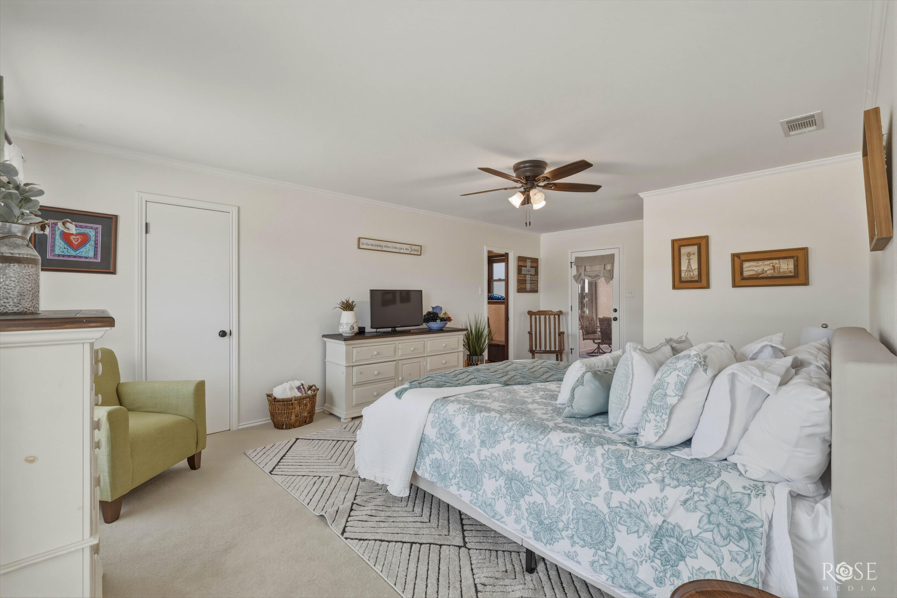 6402 Chalimar Road Property Photo 28