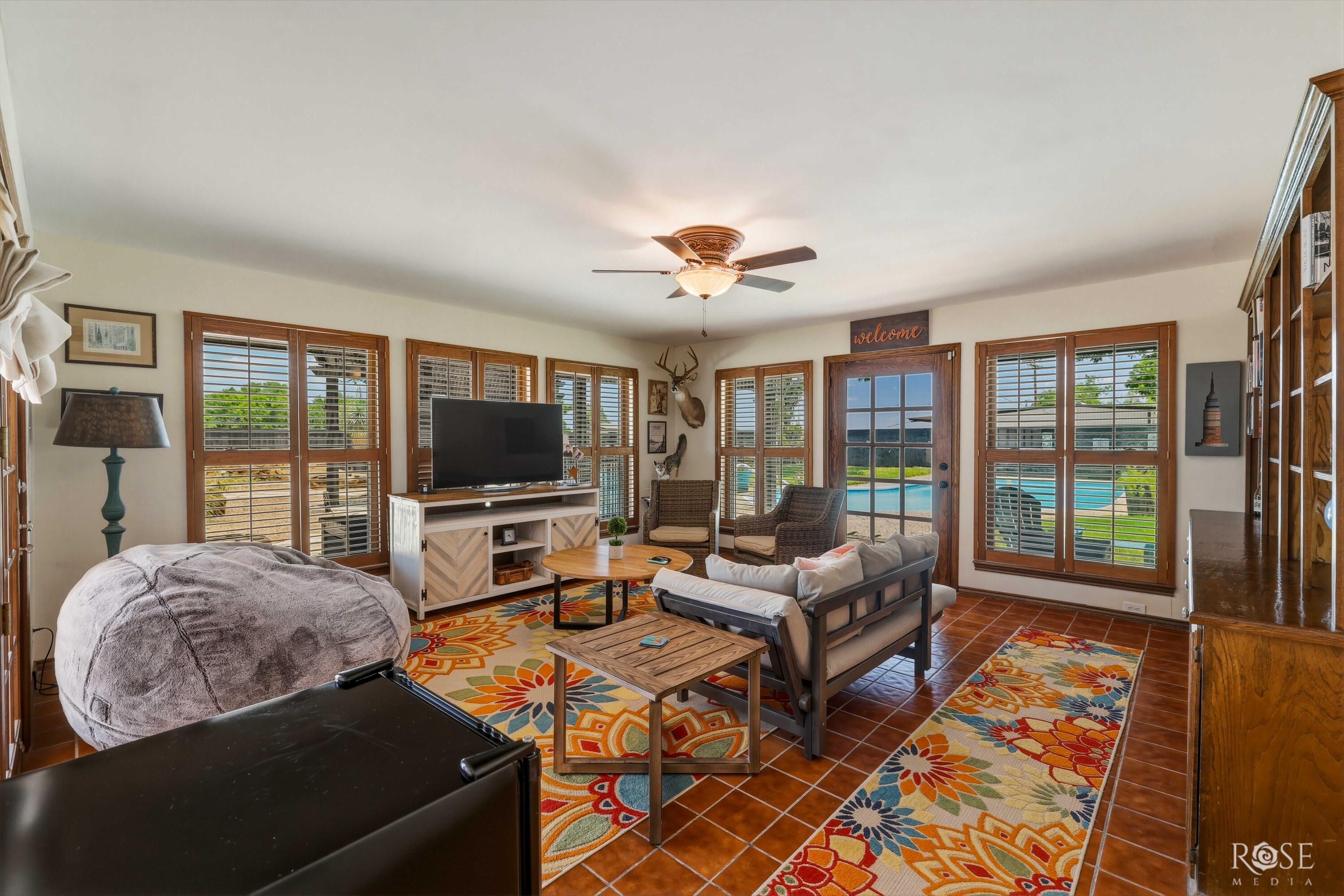 6402 Chalimar Road Property Photo 34