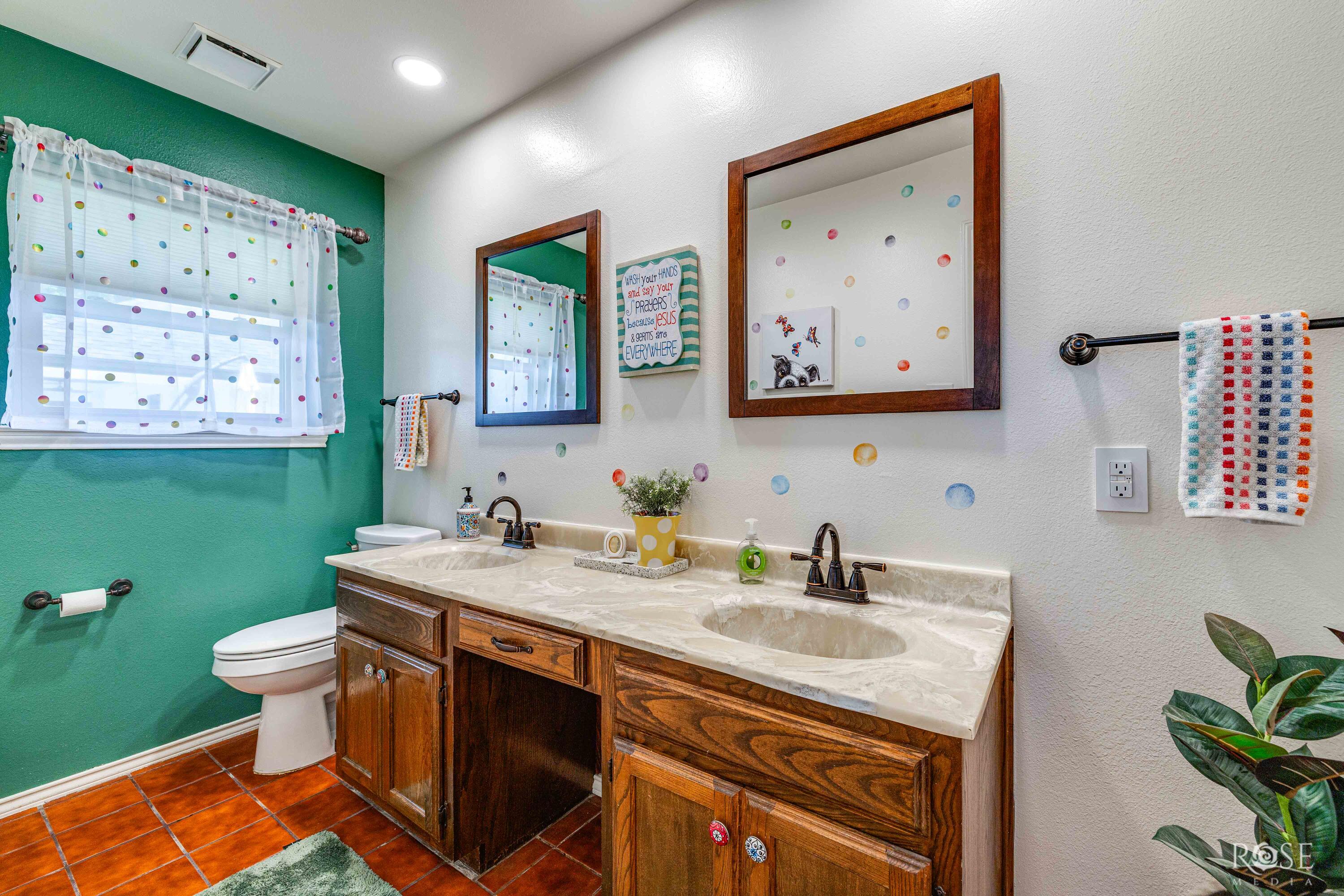 6402 Chalimar Road Property Photo 36