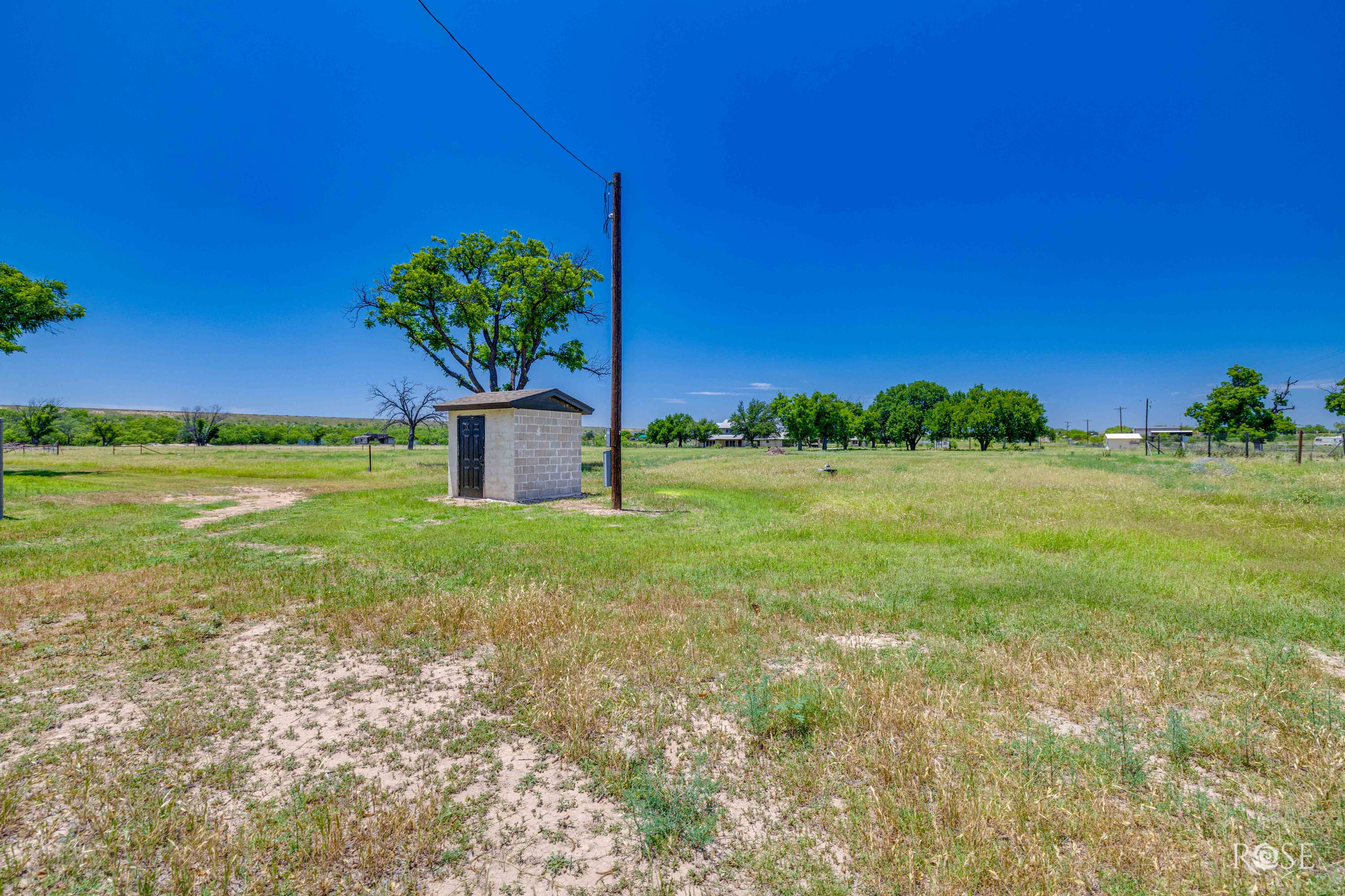6402 Chalimar Road Property Photo 4
