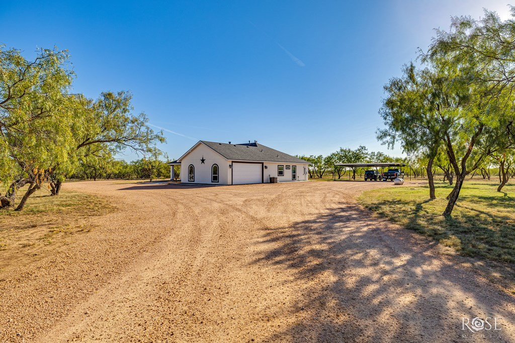 9535 Iron Spoke Trail Property Photo 4