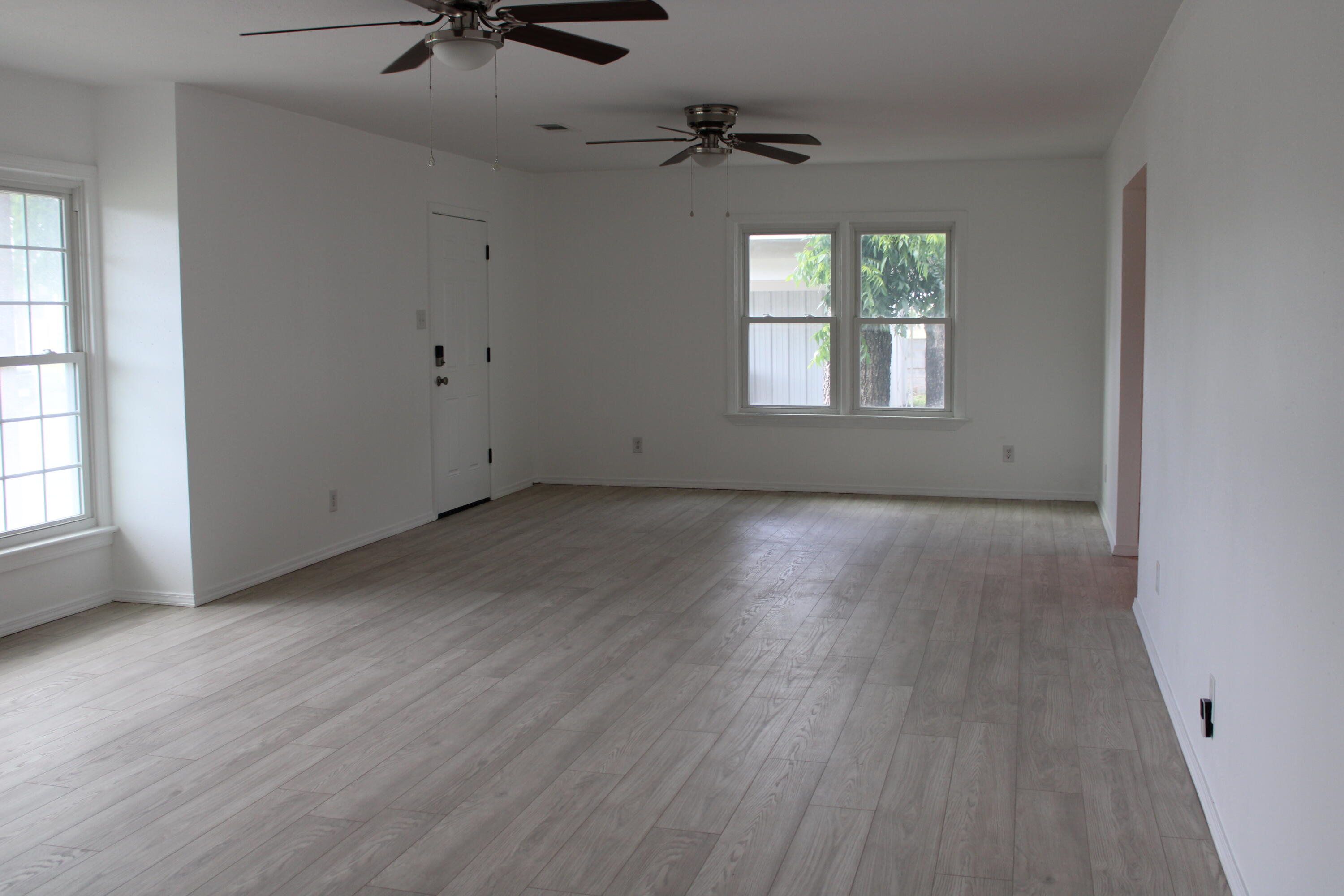 3922 Grape Creek Road Property Photo 3