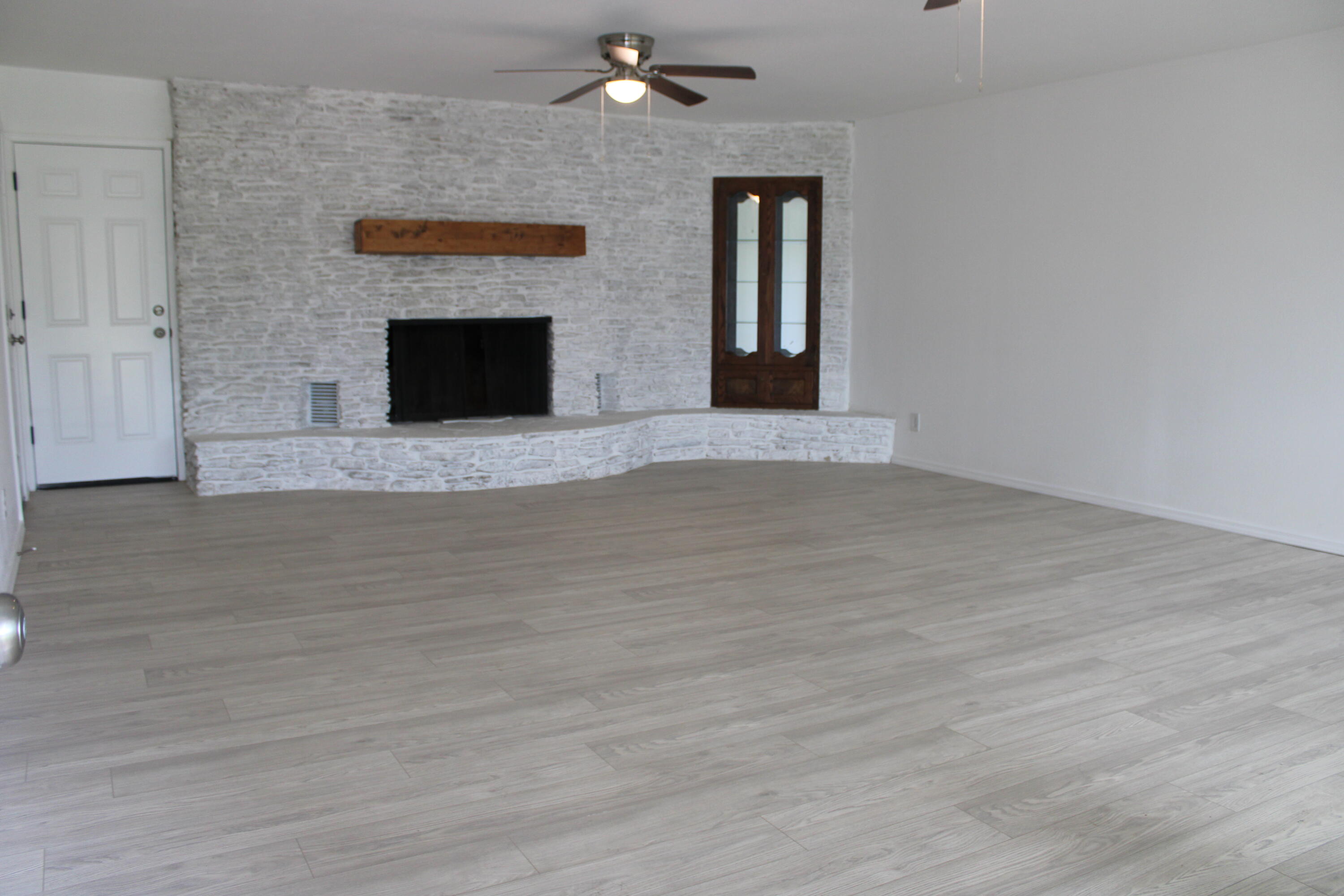 3922 Grape Creek Road Property Photo 6