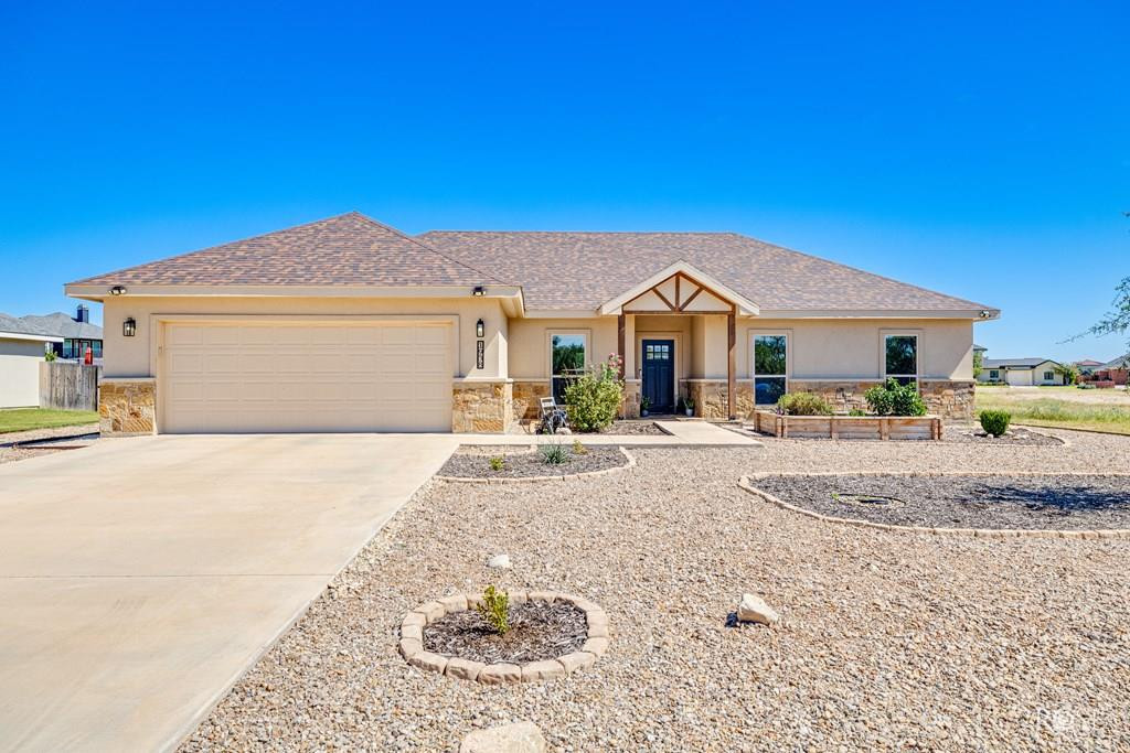 1938 Beaty Road Property Photo 1