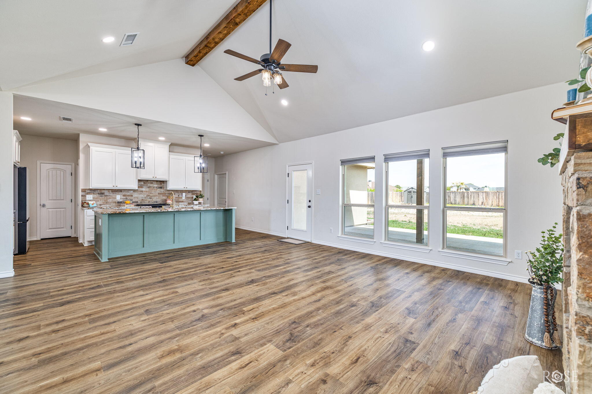 1938 Beaty Road Property Photo 10