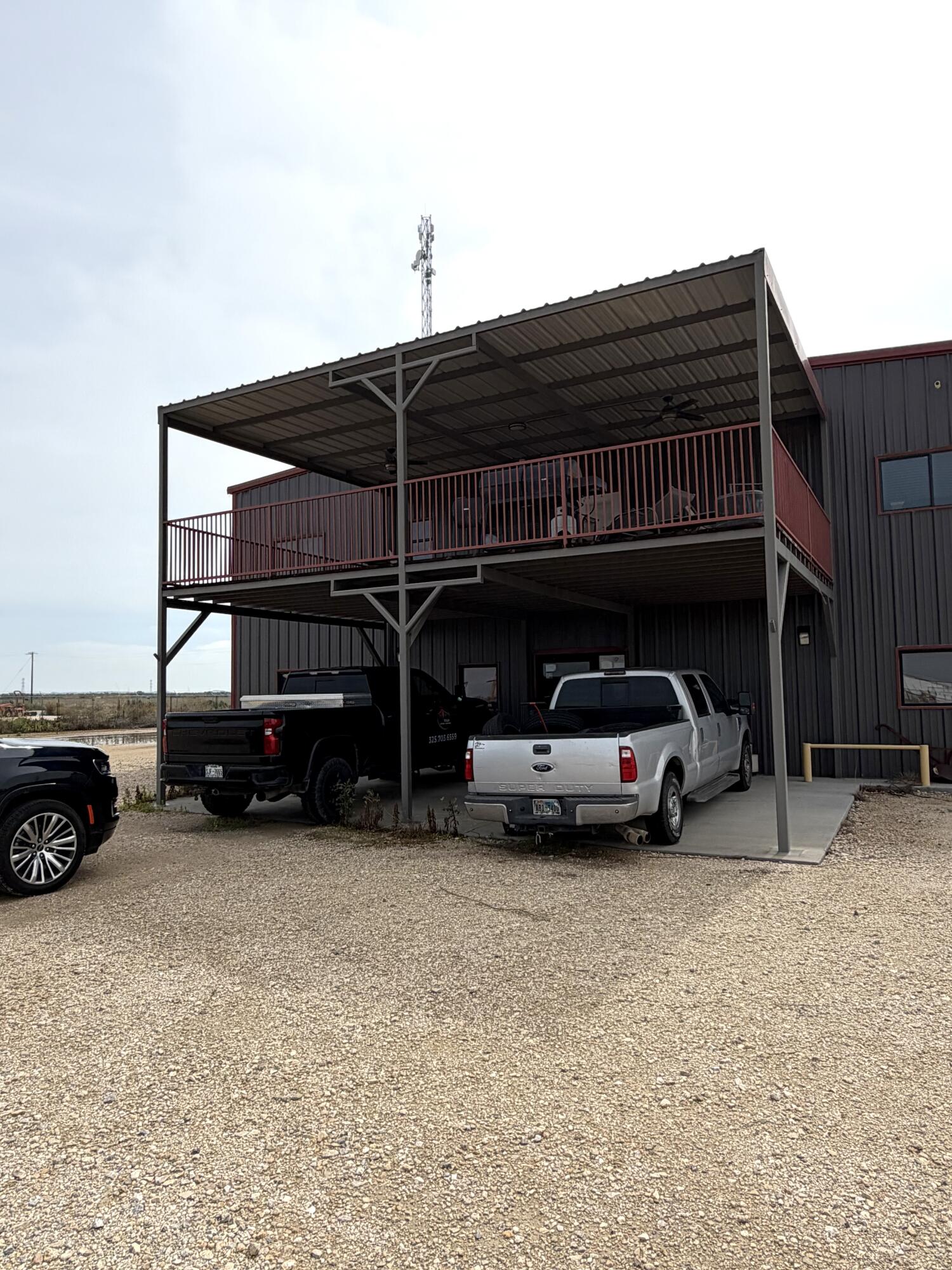 6656 Spindle Top Road Property Photo 2