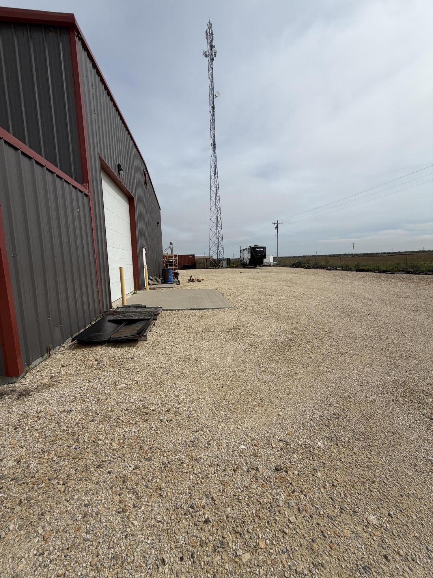 6656 Spindle Top Road Property Photo 6