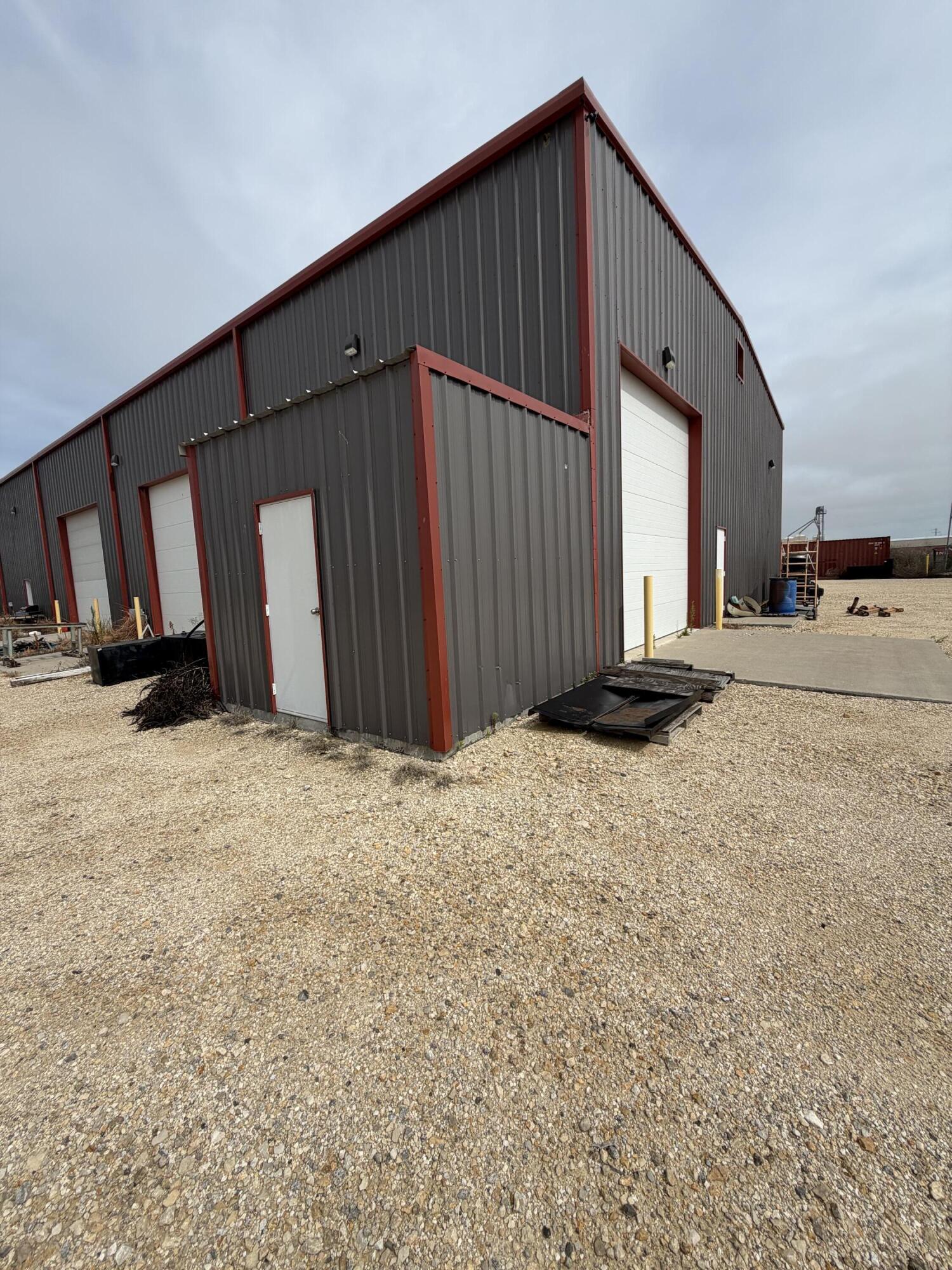 6656 Spindle Top Road Property Photo 7