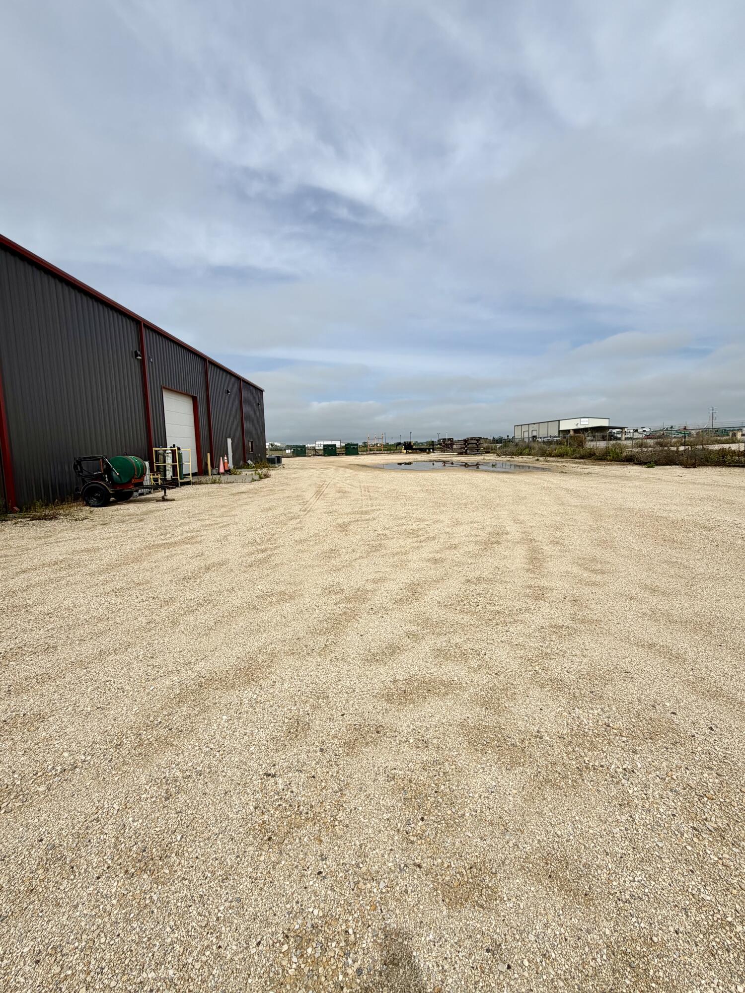 6656 Spindle Top Road Property Photo 8