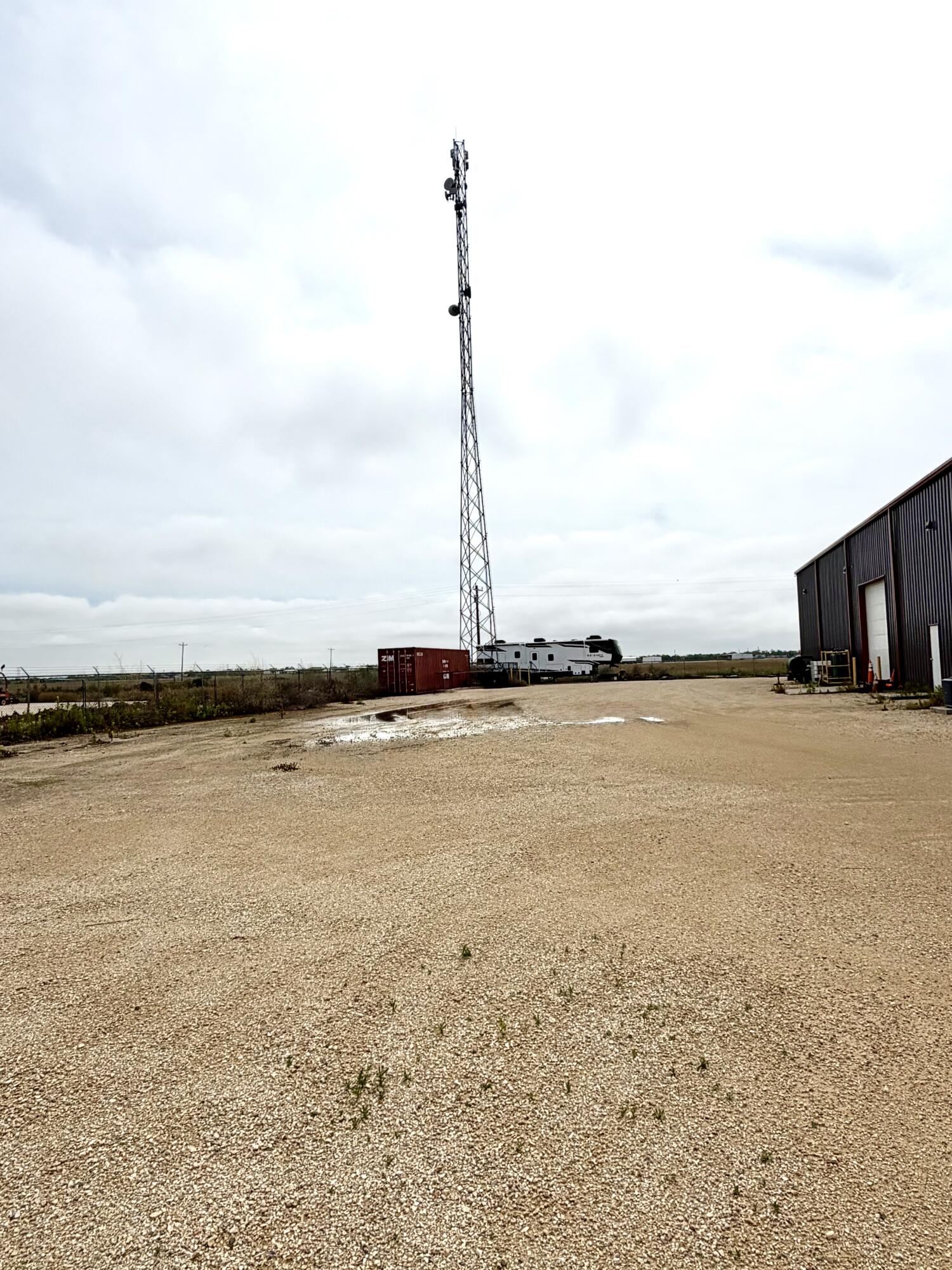 6656 Spindle Top Road Property Photo 15