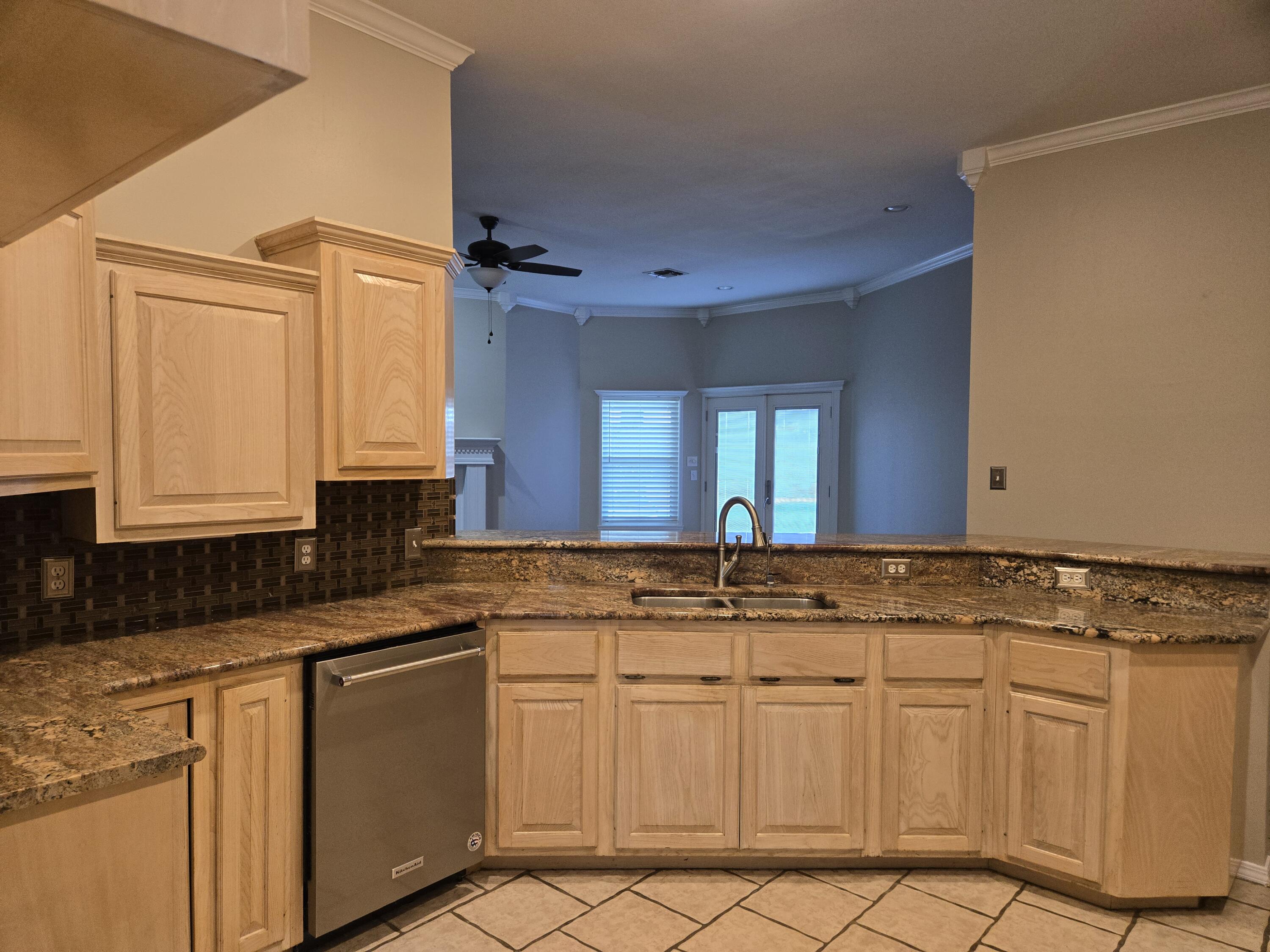 3015 Grandview Drive Property Photo 4