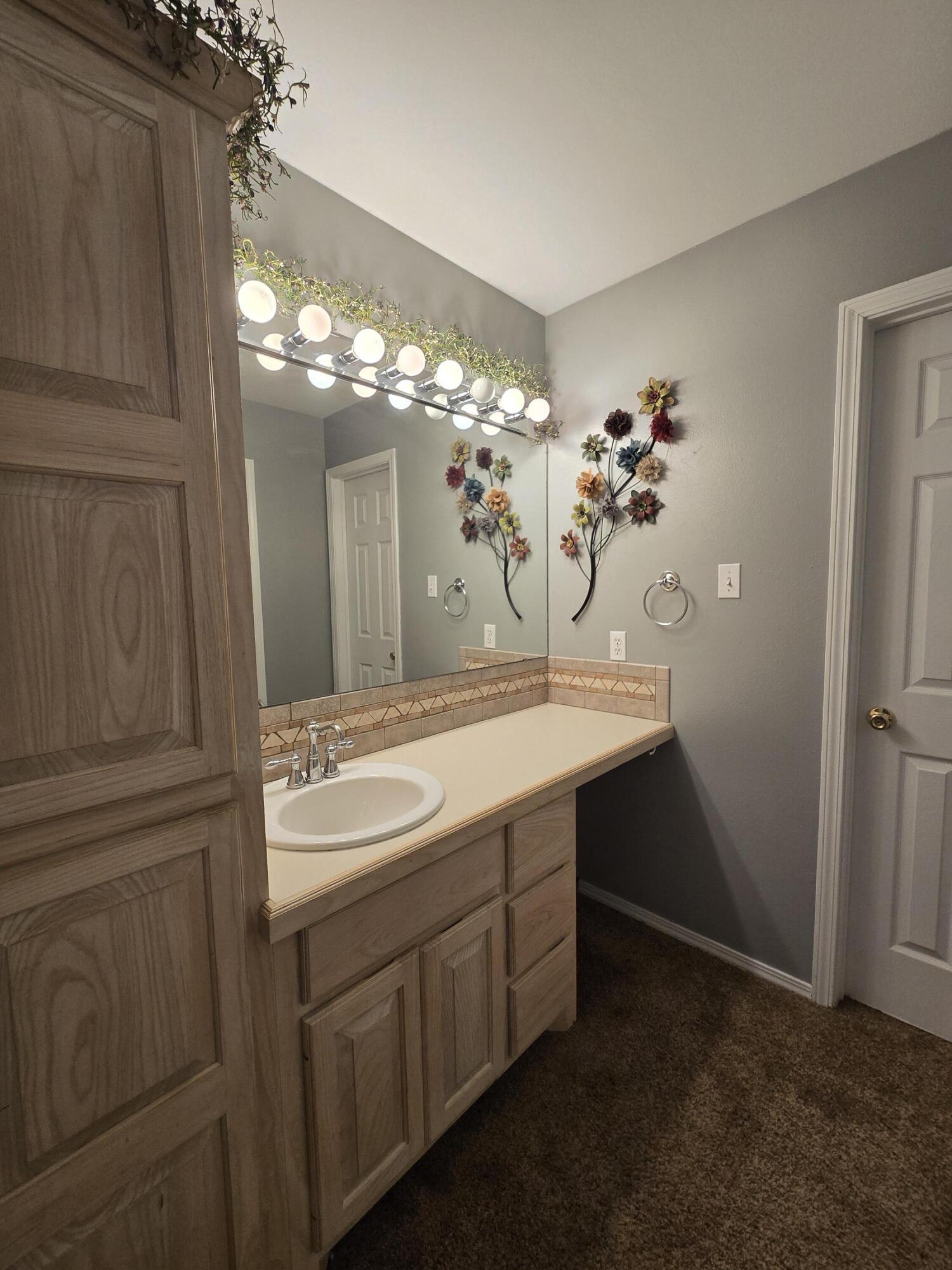 3015 Grandview Drive Property Photo 11