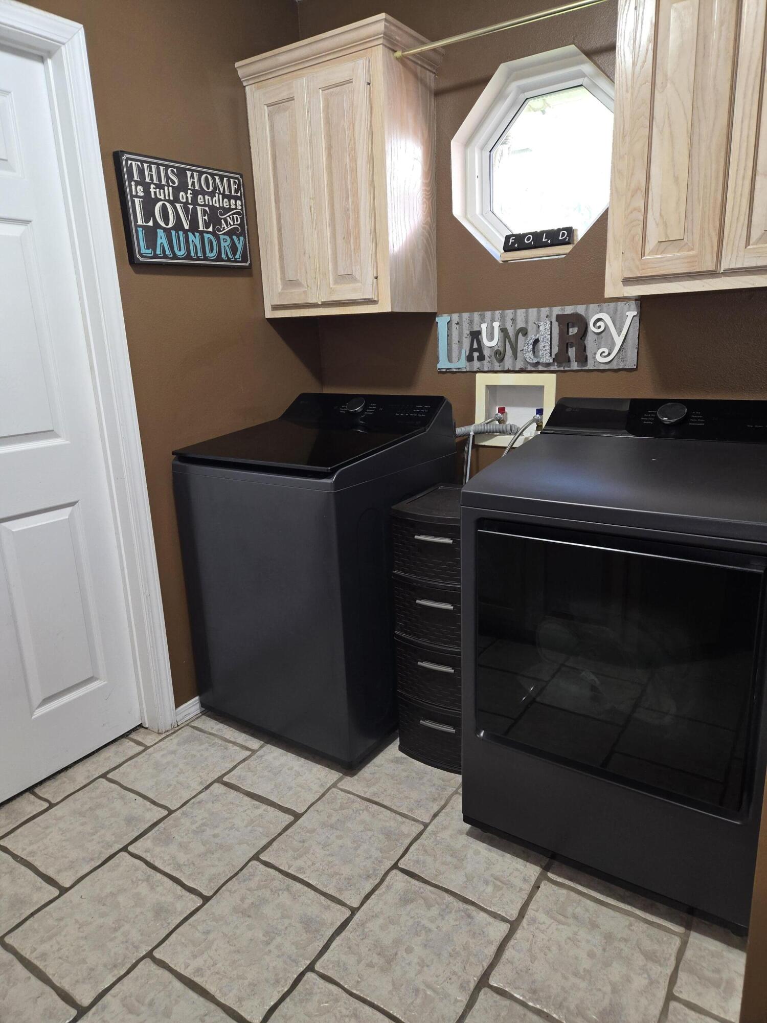 3015 Grandview Drive Property Photo 13