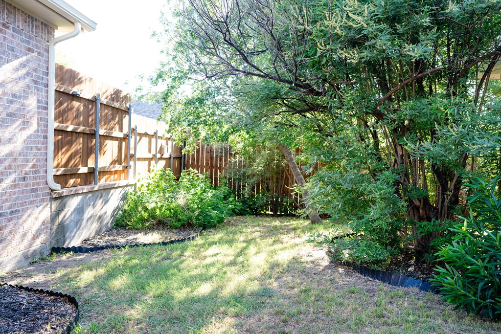 1215 Dorchester Drive Property Photo 24