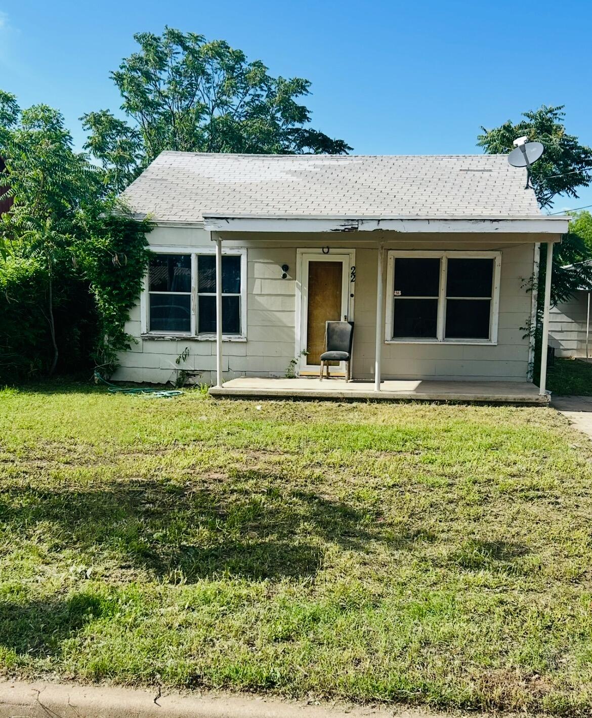 22 E 39th Street Property Photo 1