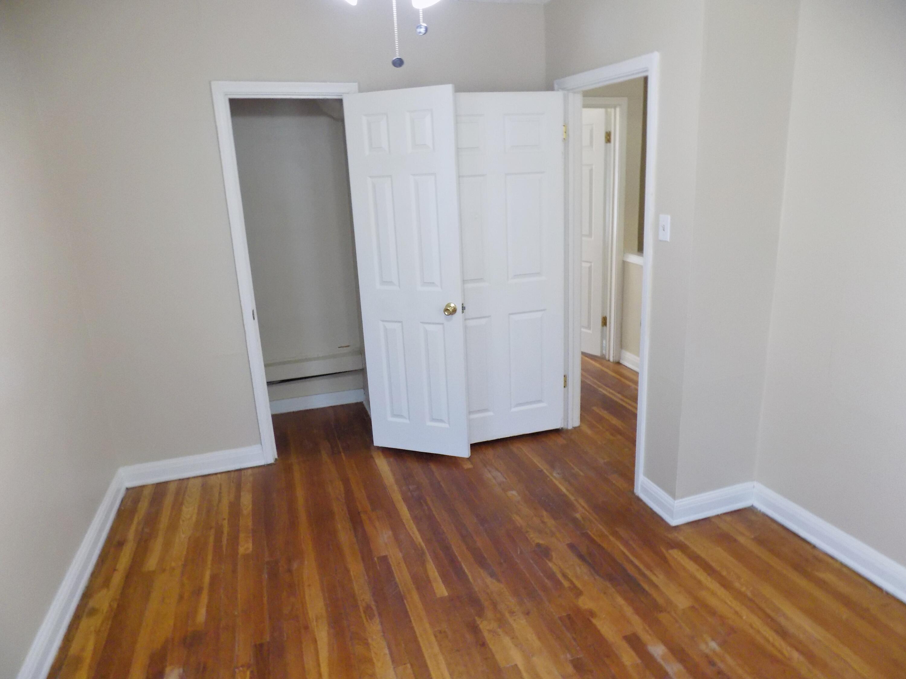 330 W Avenue C Property Photo 13