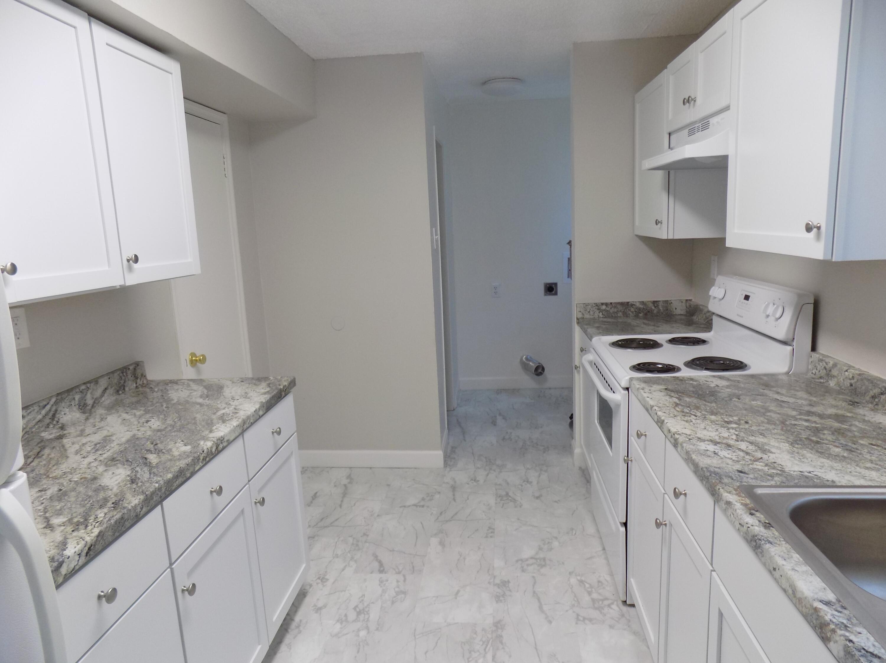 413 N Bishop Street Property Photo 2