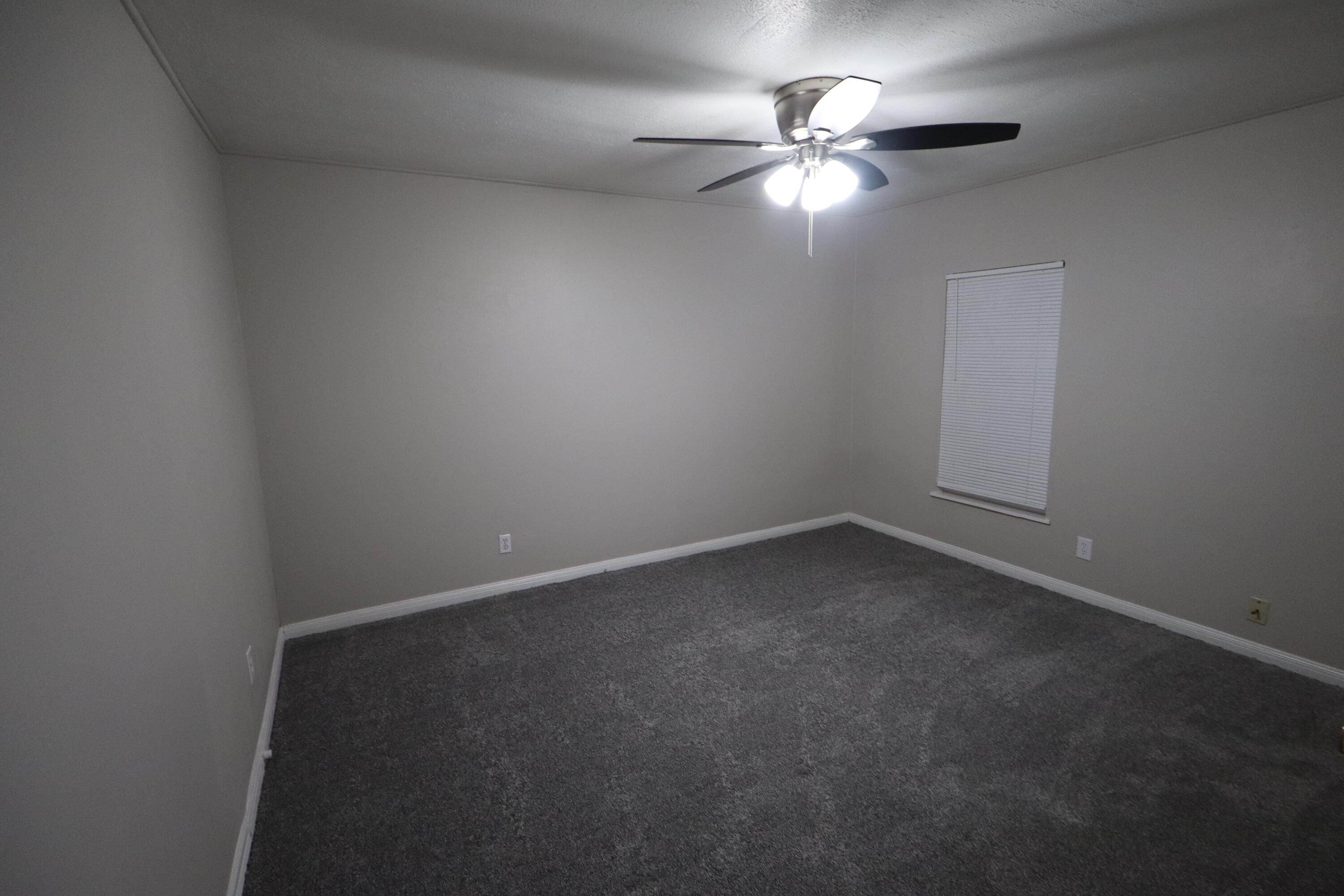 413 N Bishop Street Property Photo 13