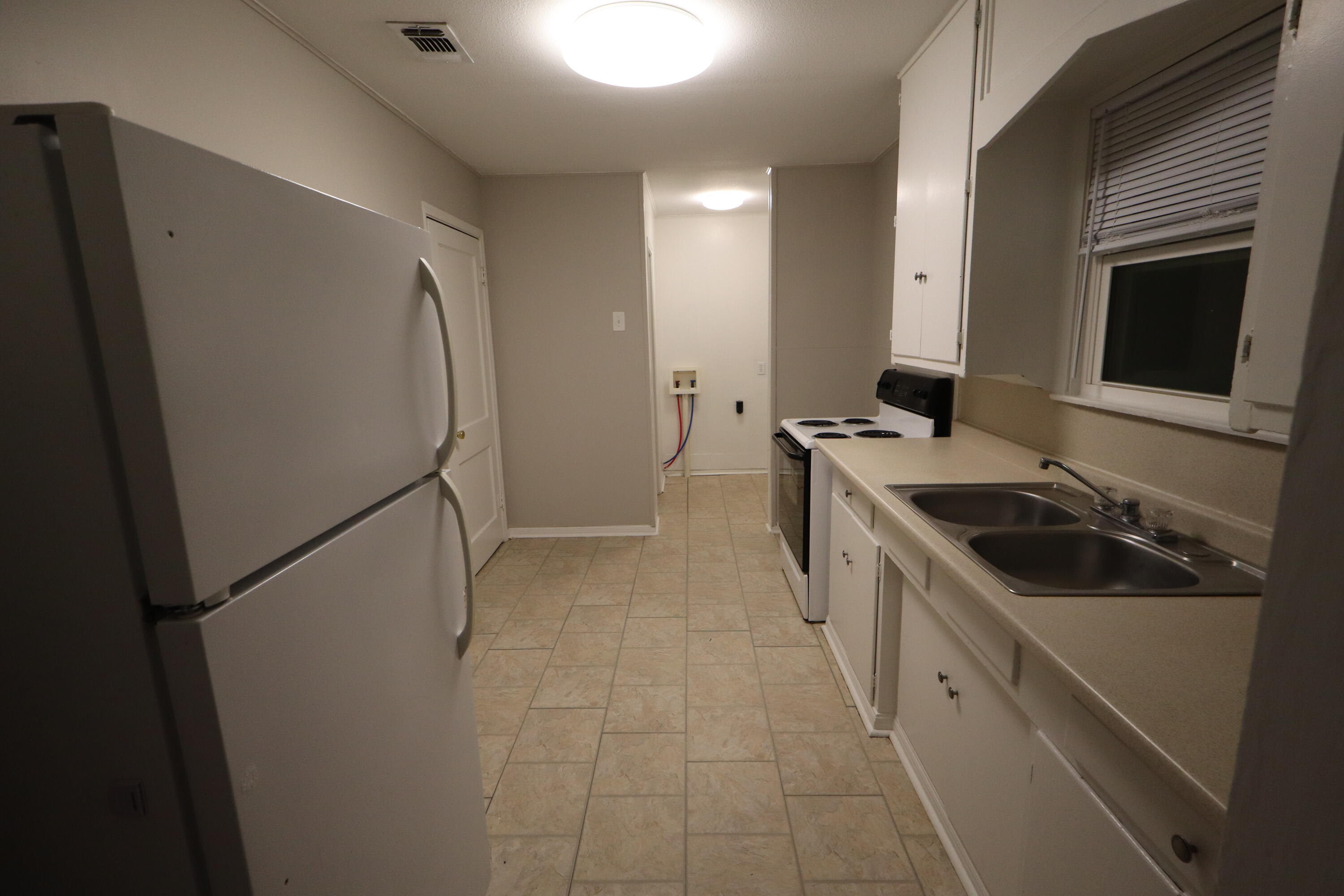 413 N Bishop Street Property Photo 19