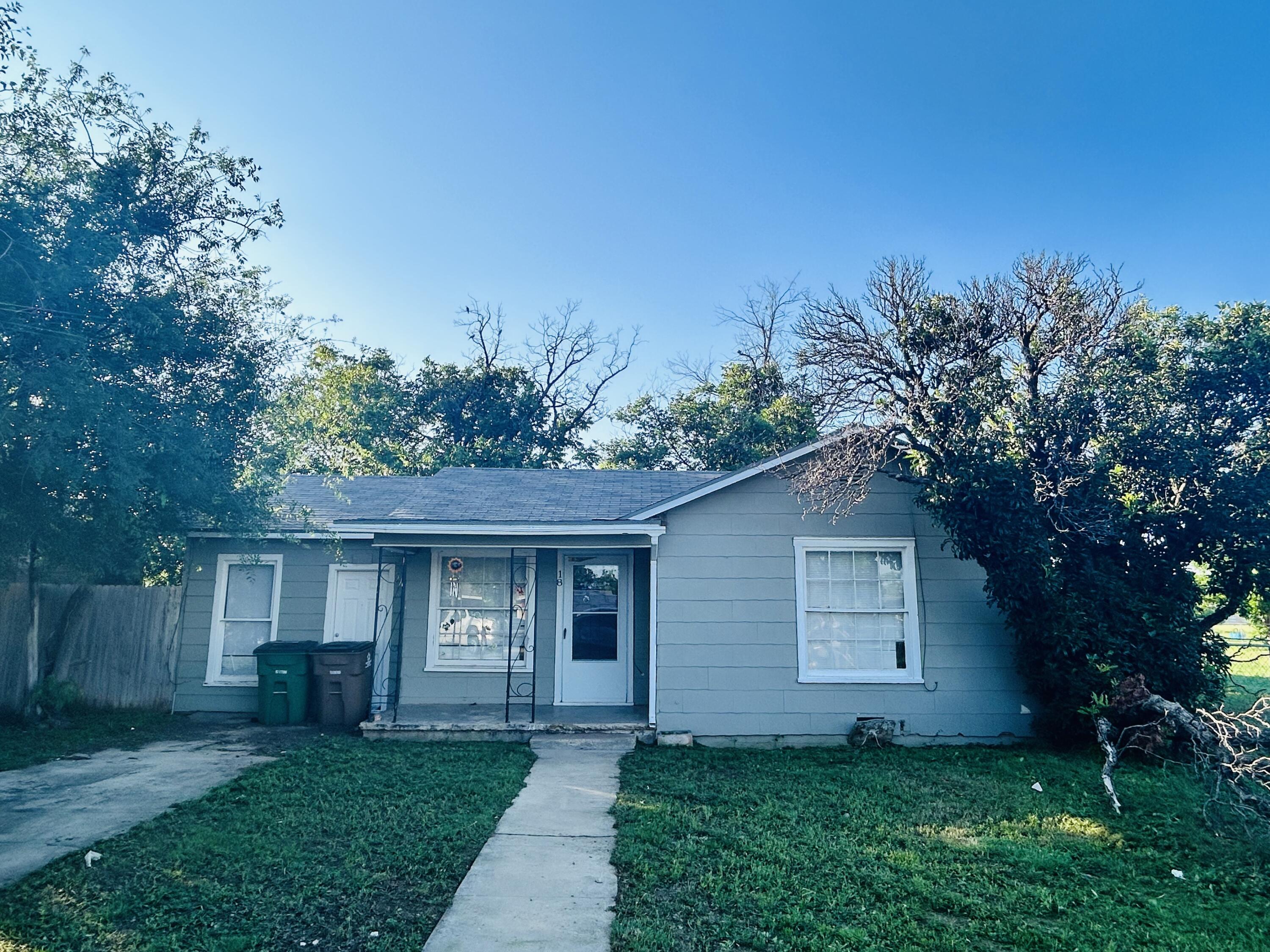 18 W 37th Street Property Photo 1