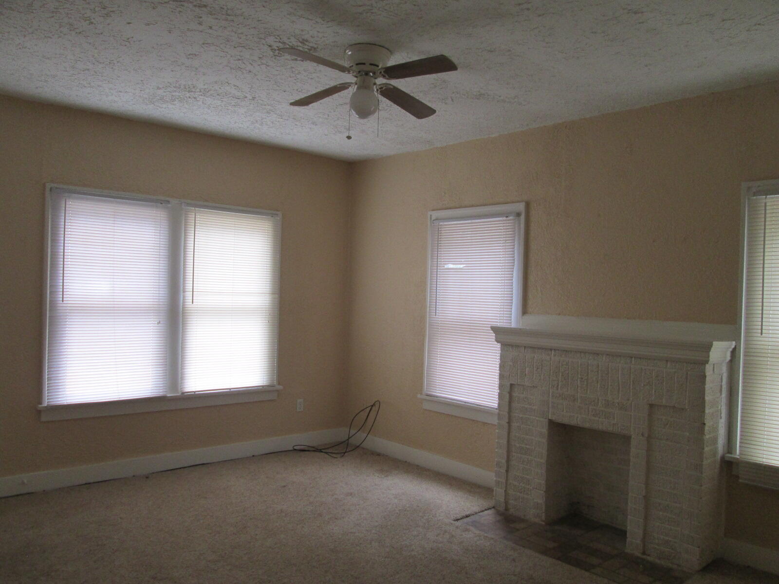 1710 Pecos Street Property Photo 16