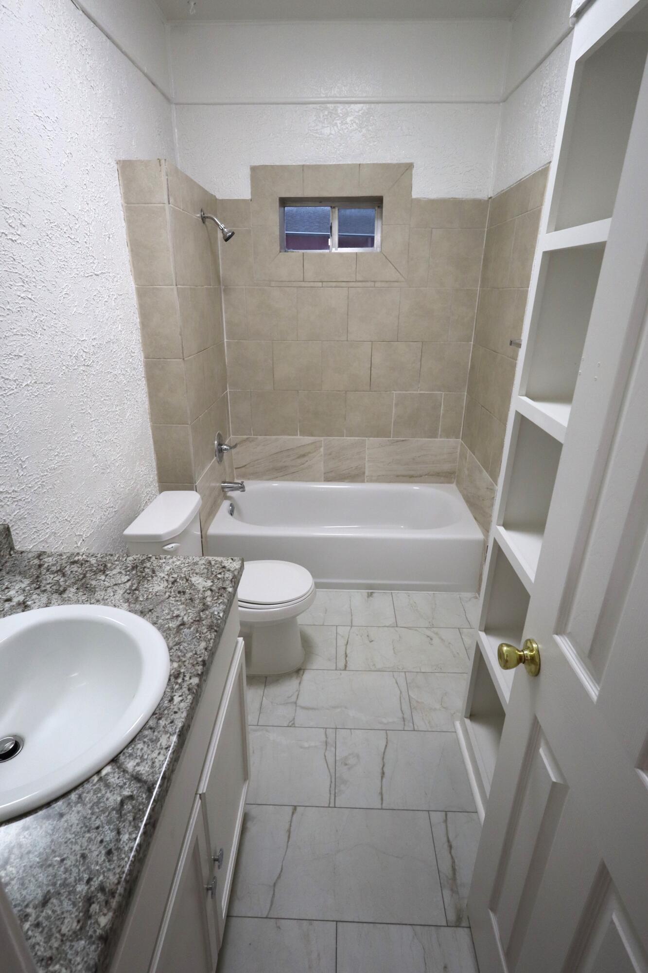 1722 Pecos Street Property Photo 8