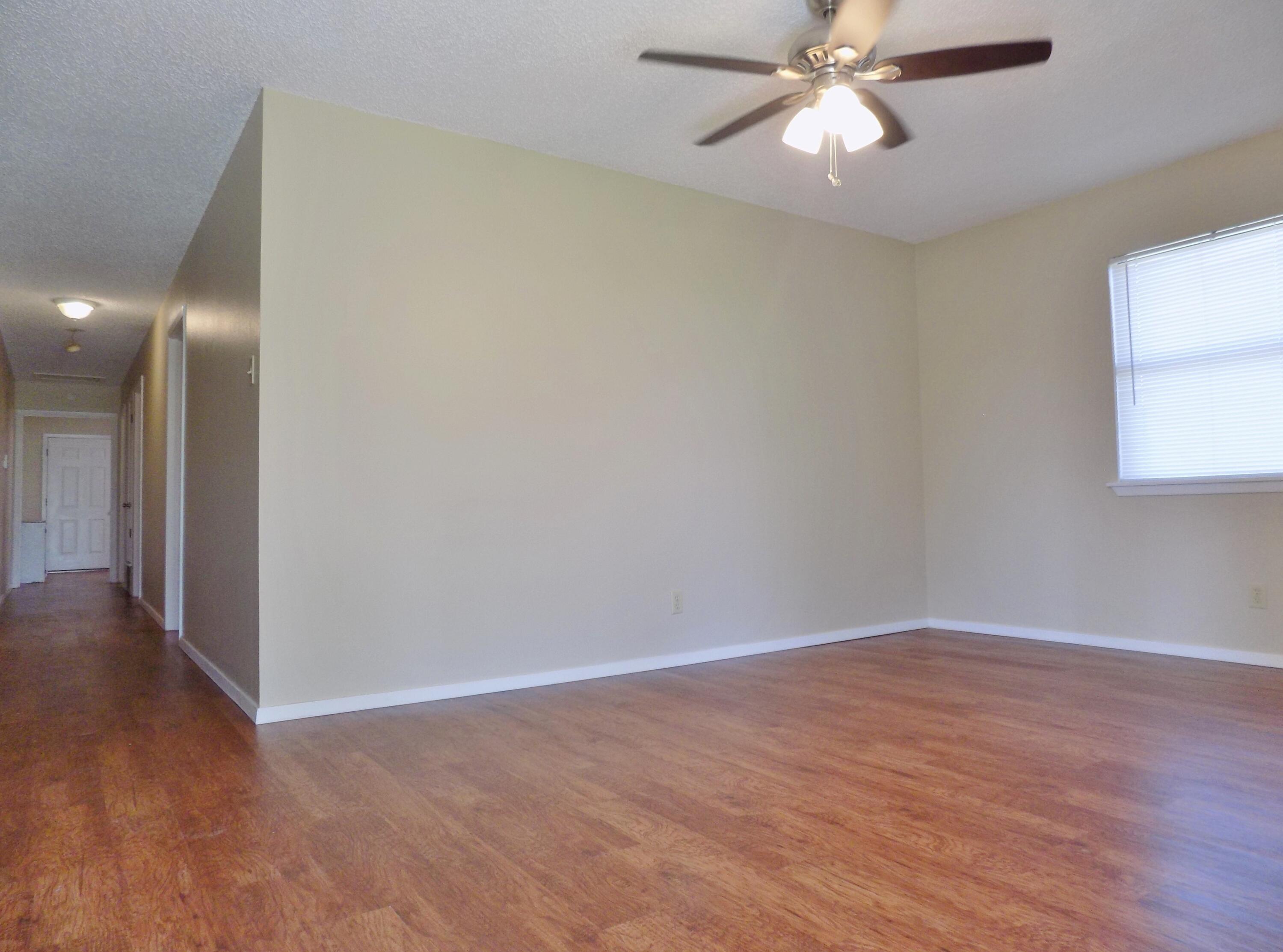 702 E Highland Boulevard Property Photo 2